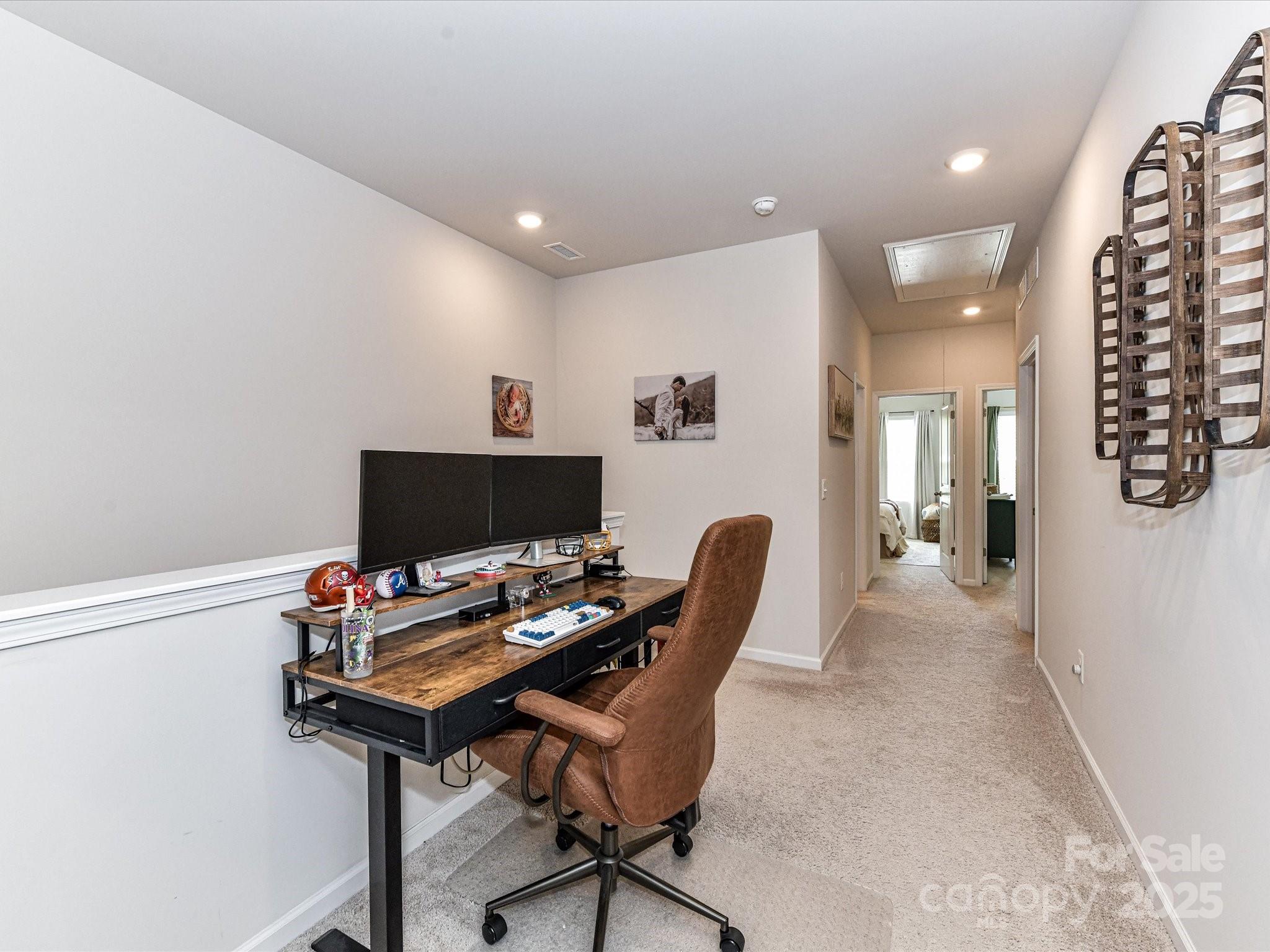 44 Woodsdale Place SE Unit: 9