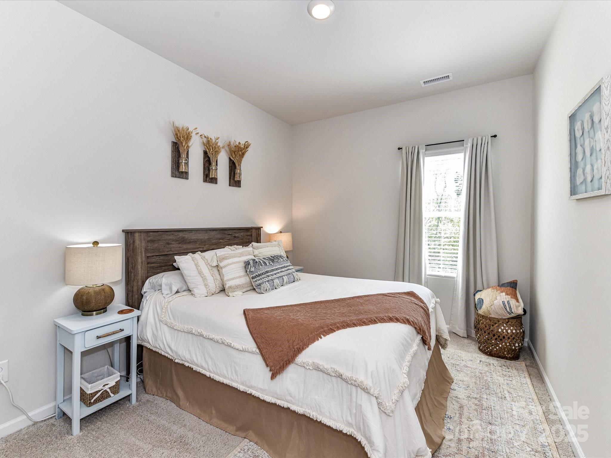 44 Woodsdale Place SE Unit: 9