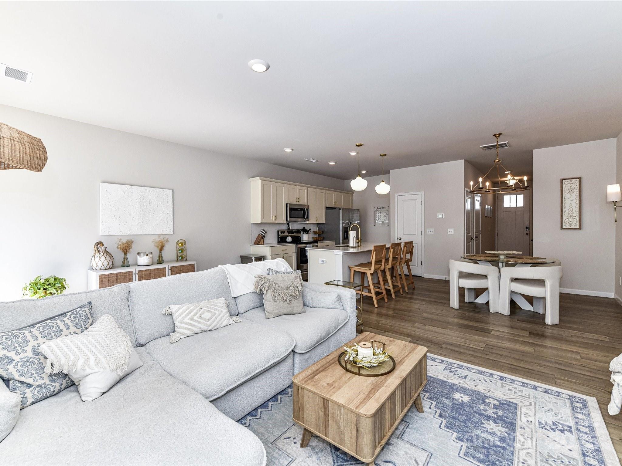 44 Woodsdale Place SE Unit: 9