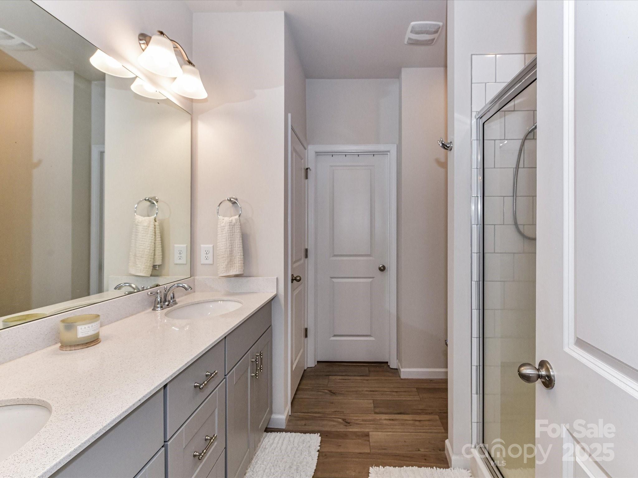 44 Woodsdale Place SE Unit: 9