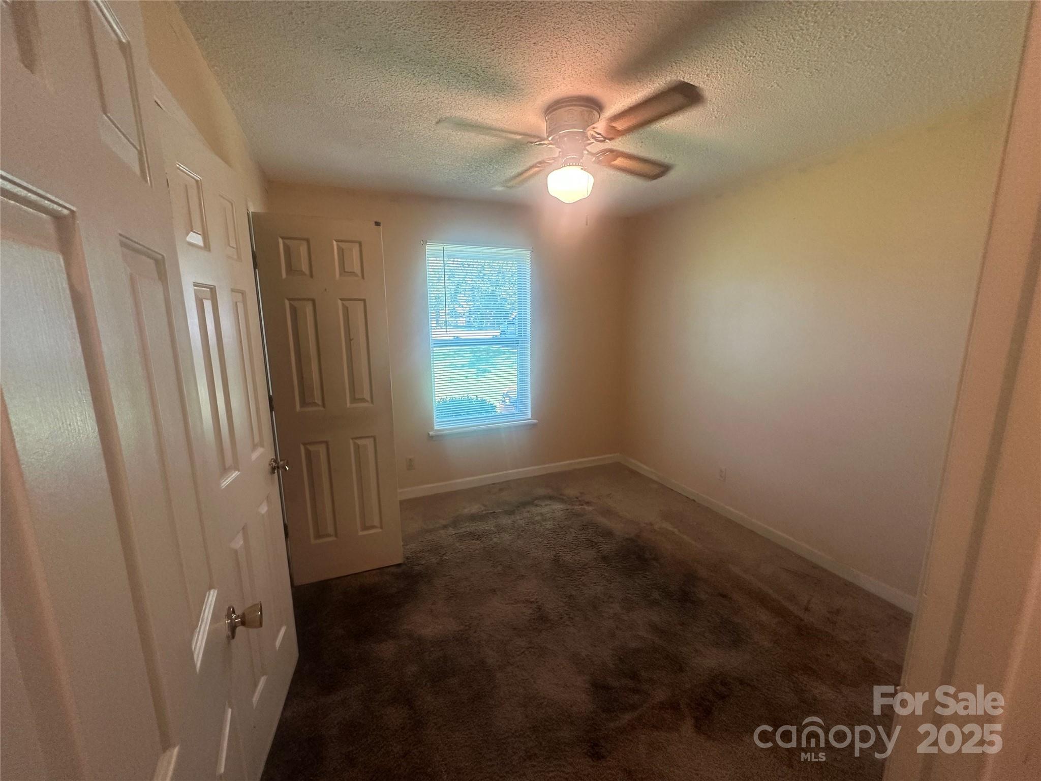 1148 Doris Circle