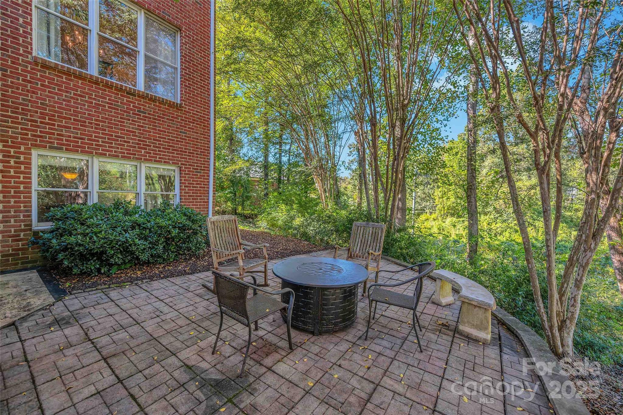 2769 Independence Way