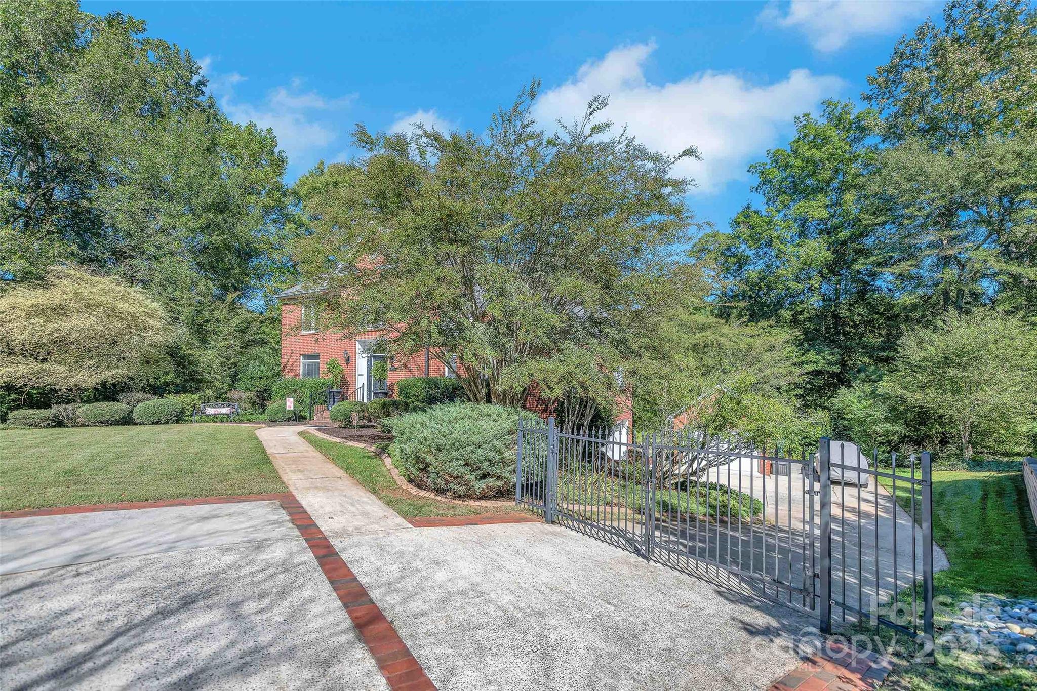 2769 Independence Way