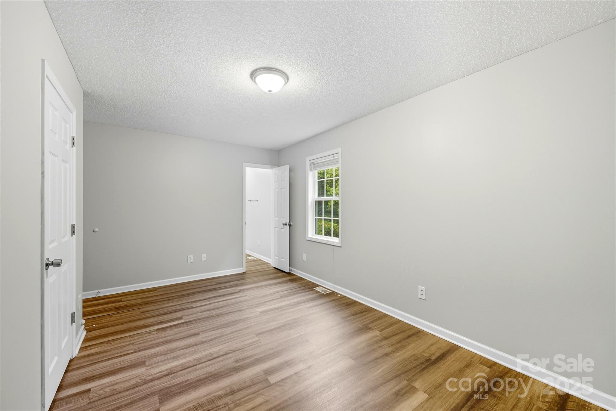 1015 E Academy Street