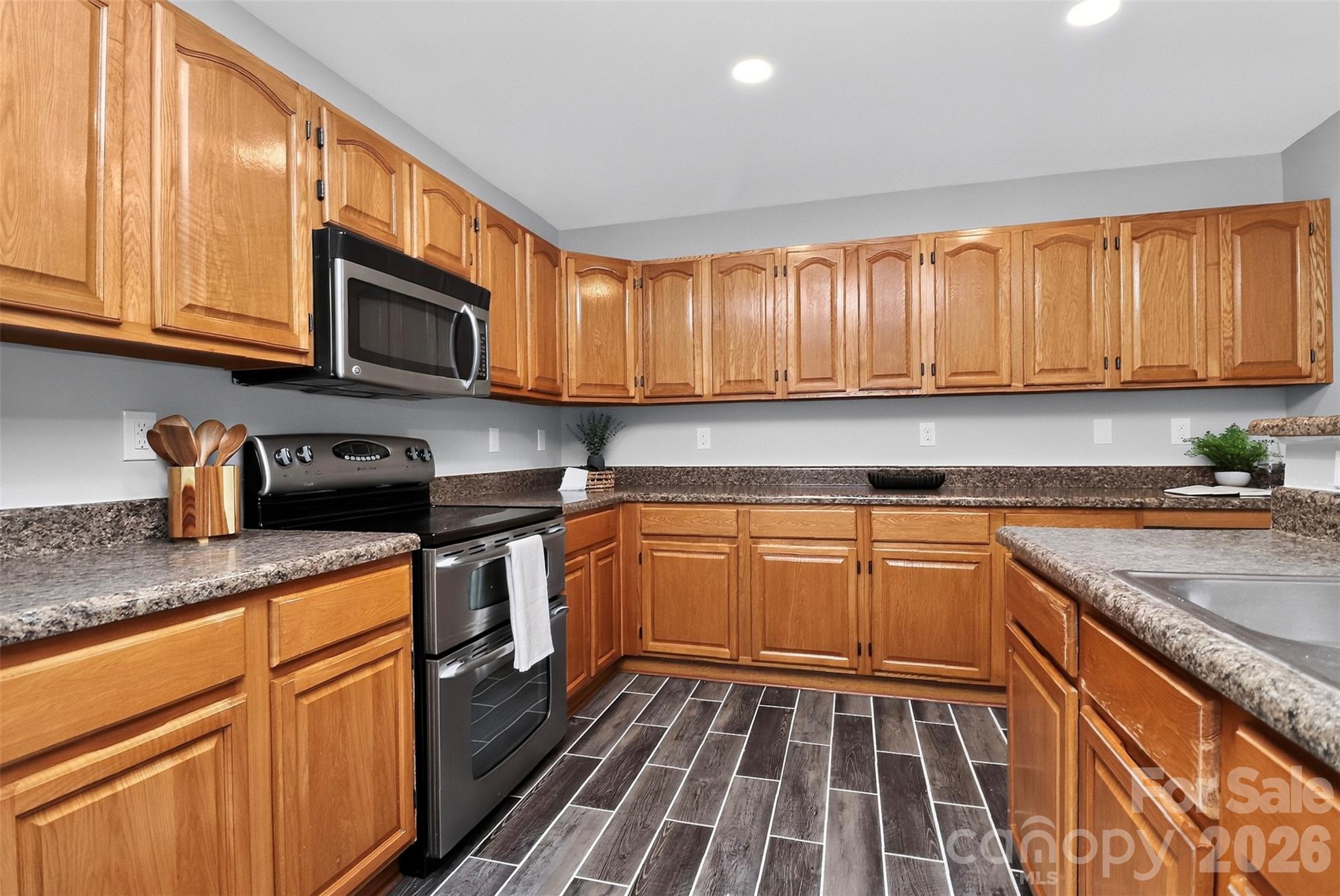 15705 Lakepoint Forest Drive