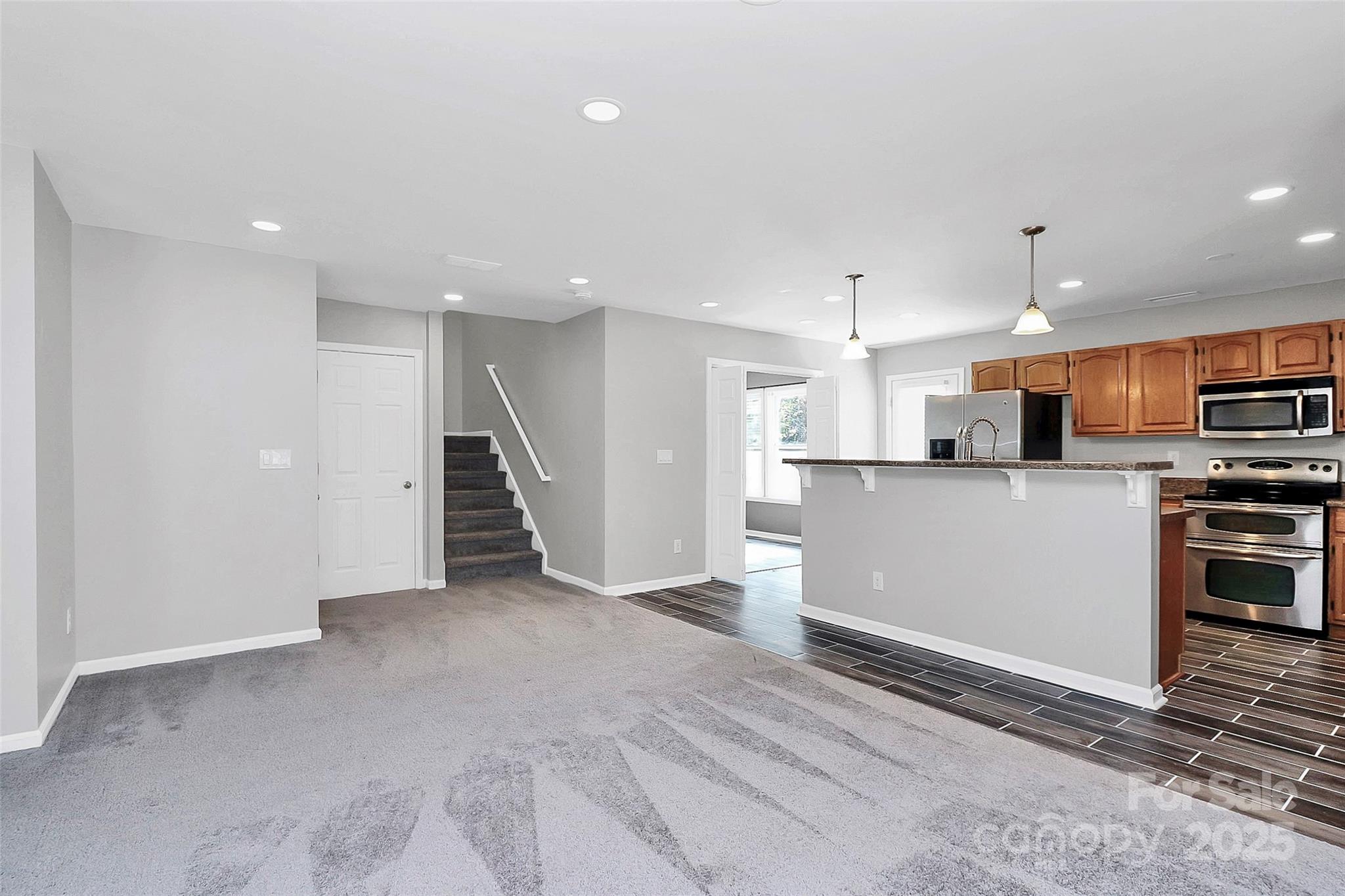 15705 Lakepoint Forest Drive