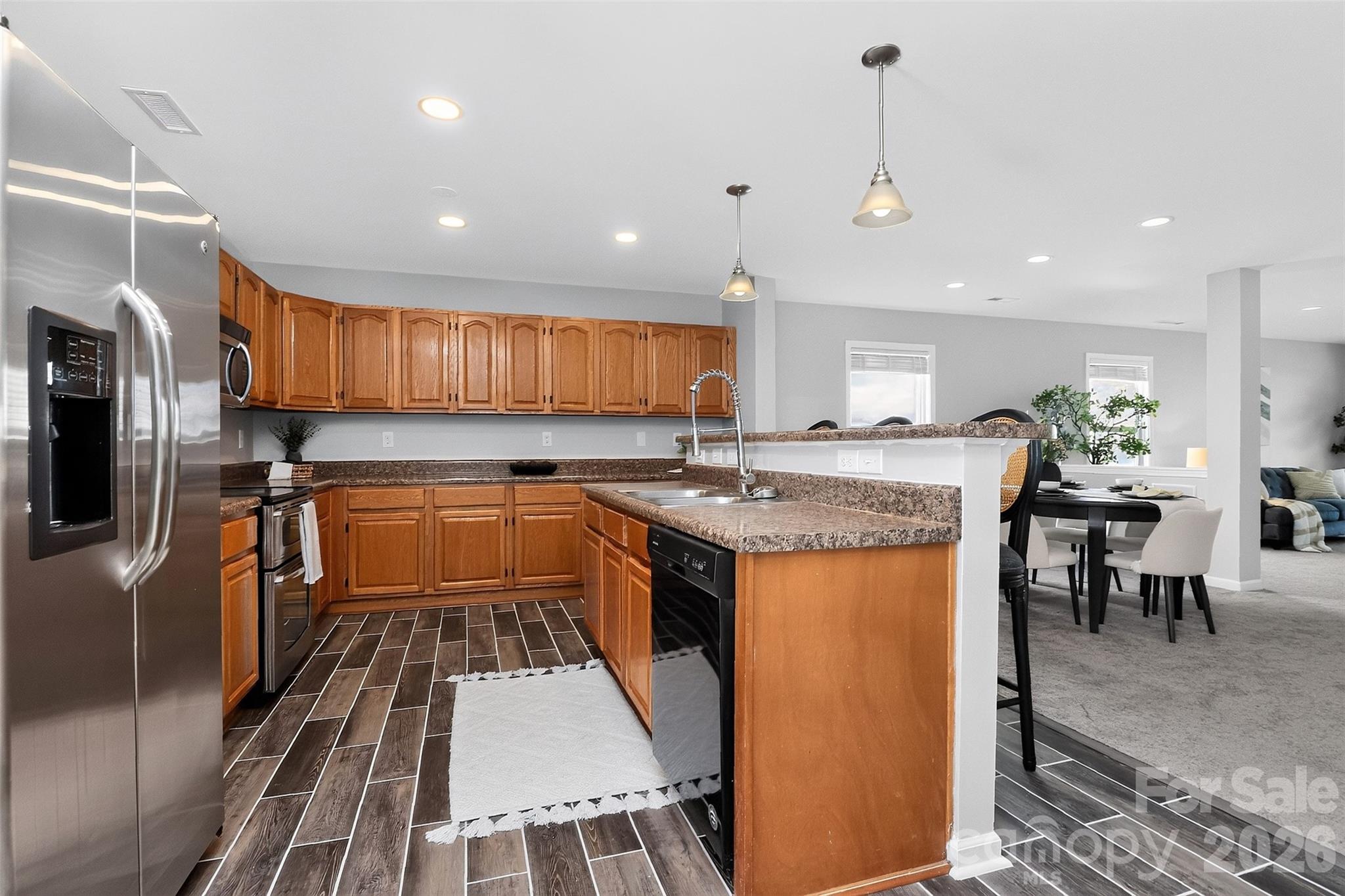 15705 Lakepoint Forest Drive