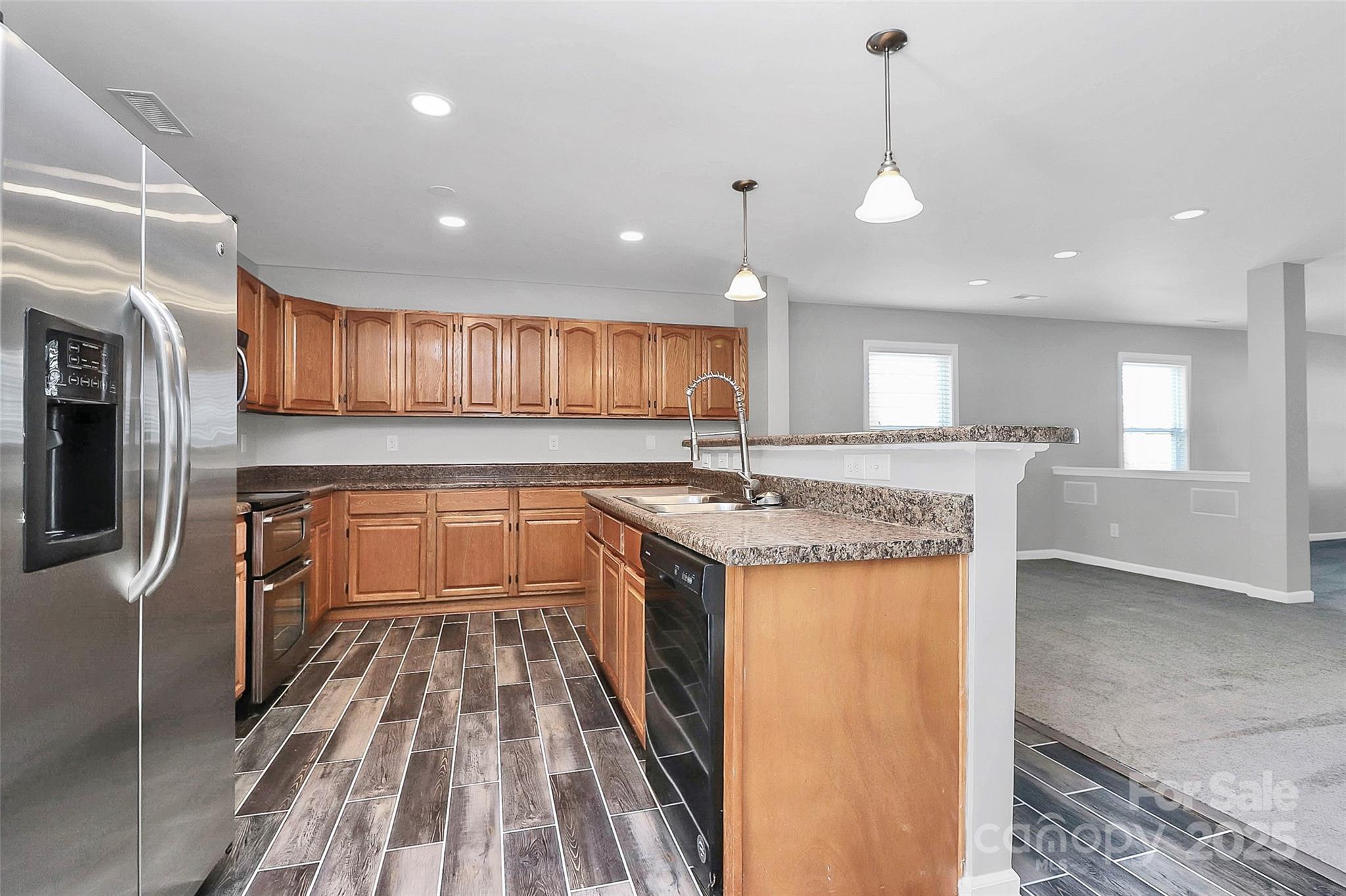 15705 Lakepoint Forest Drive