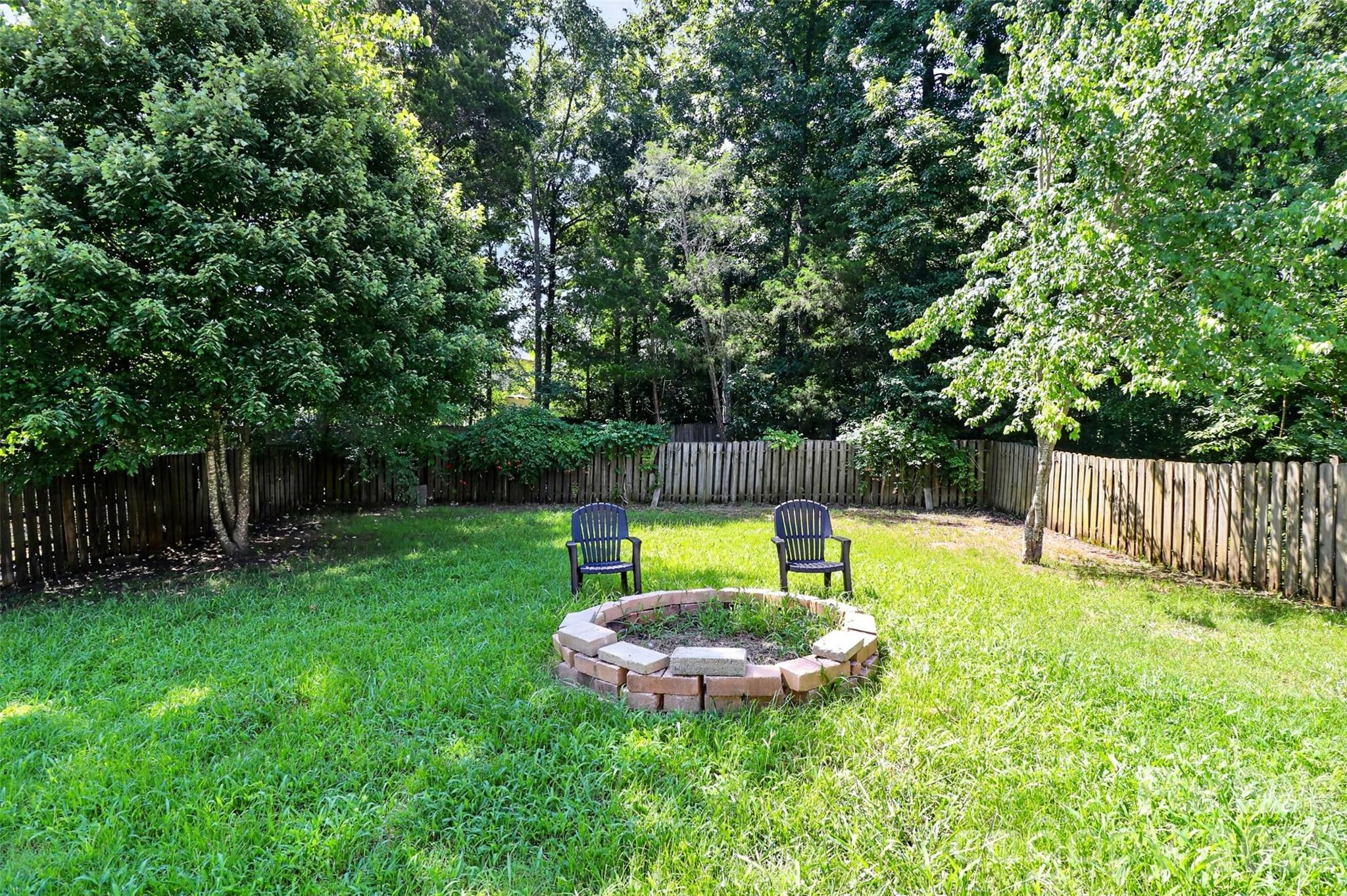 15705 Lakepoint Forest Drive