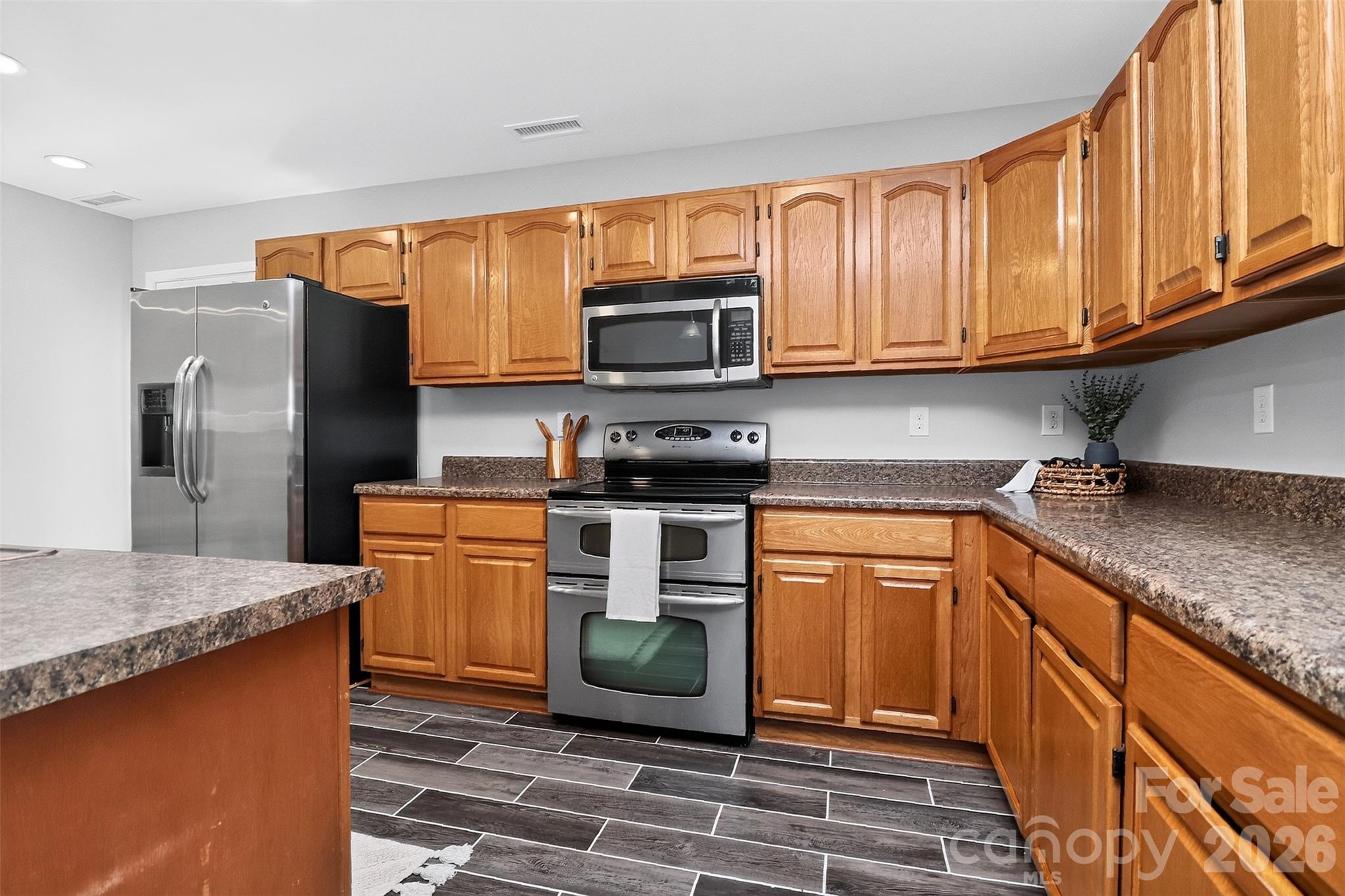 15705 Lakepoint Forest Drive