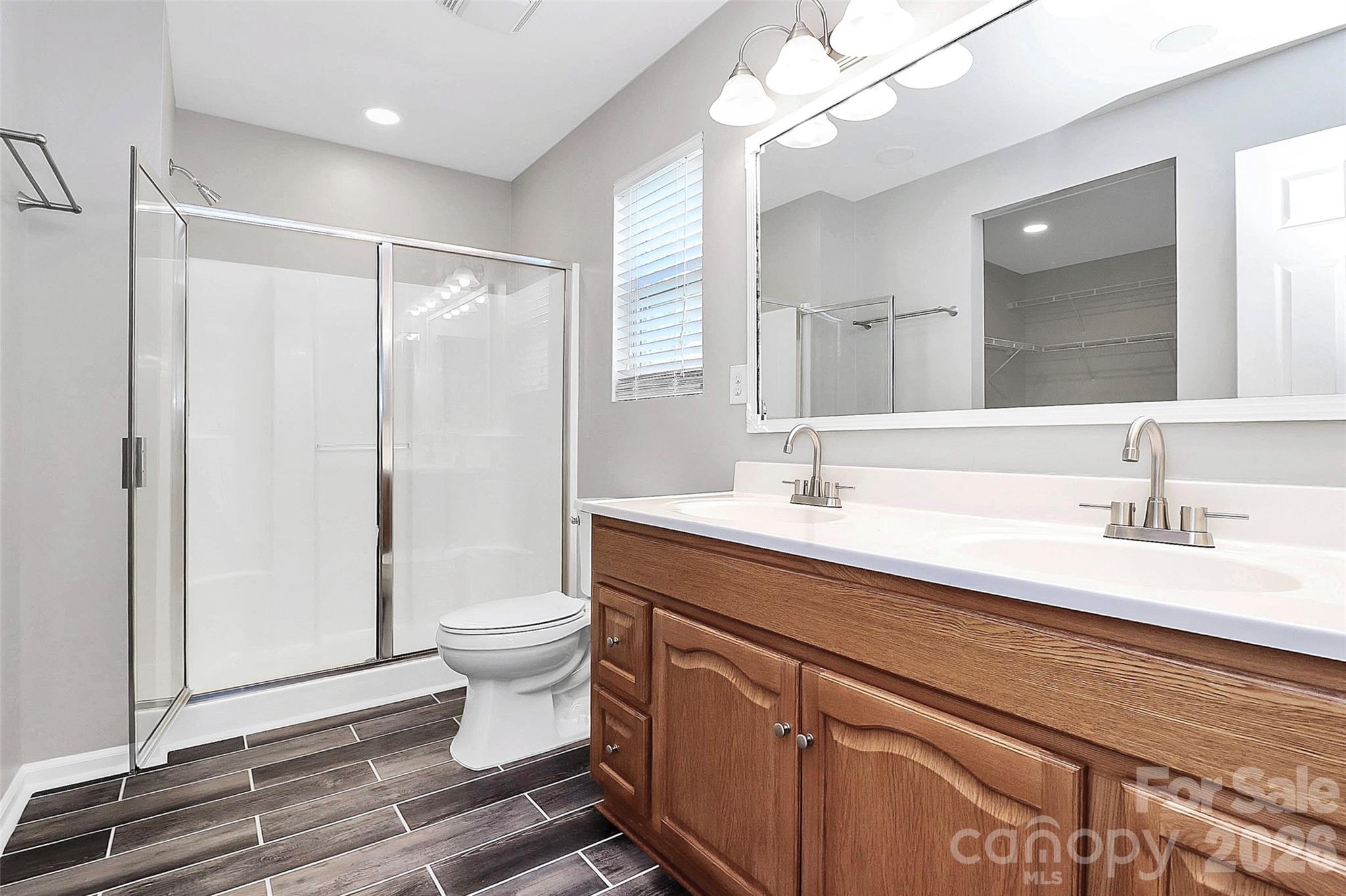 15705 Lakepoint Forest Drive