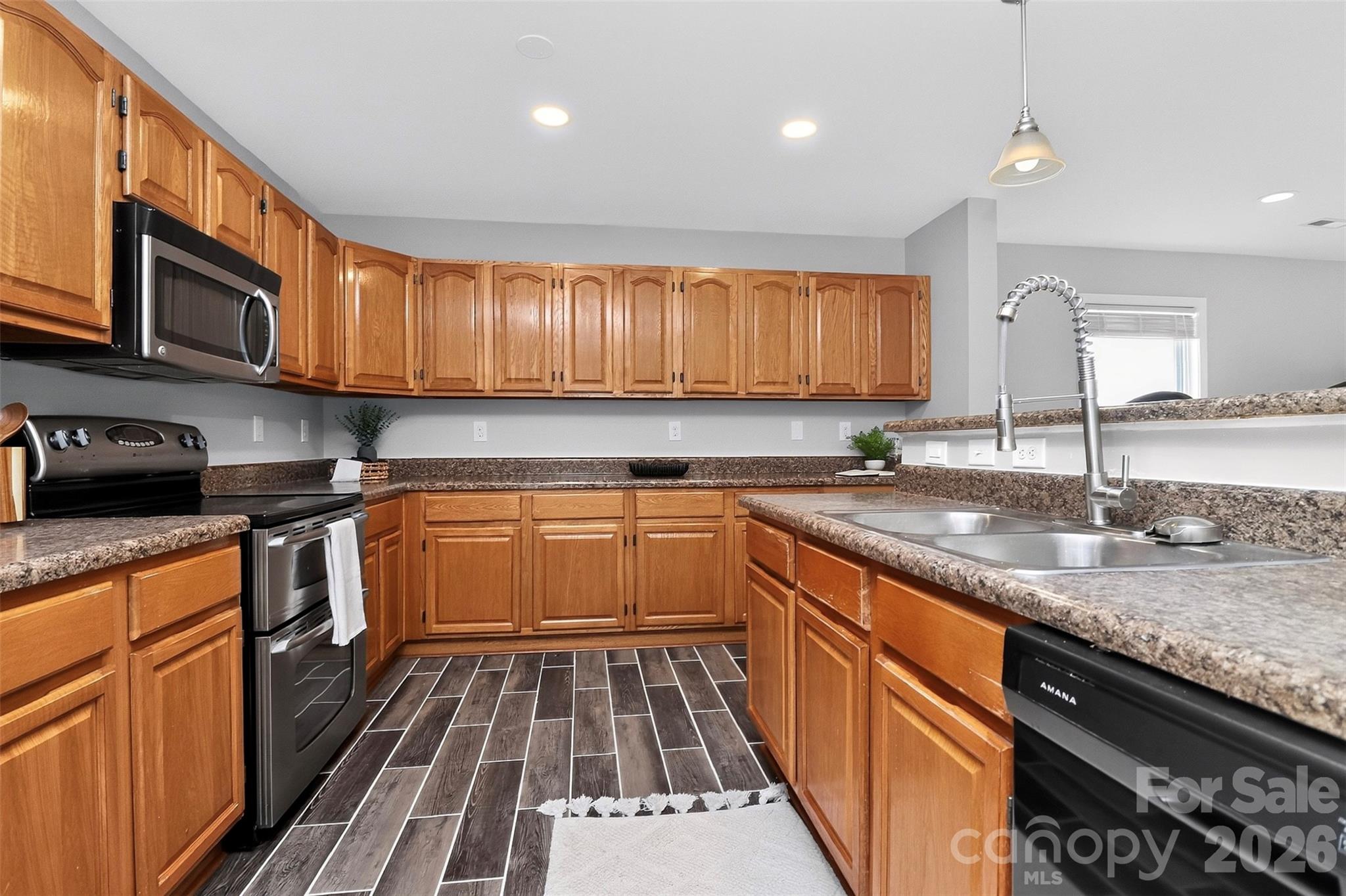 15705 Lakepoint Forest Drive