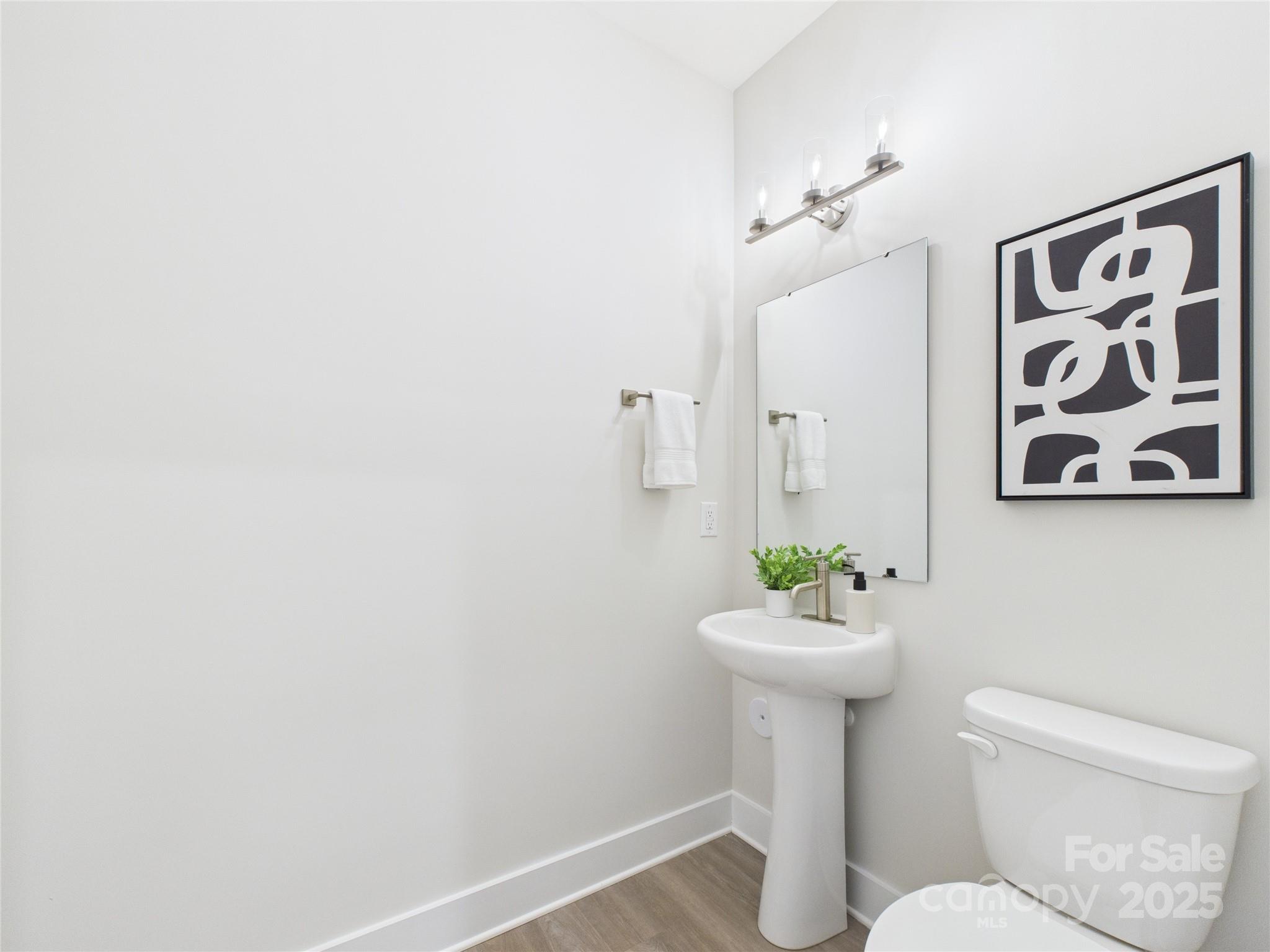 1704 Coral Bark Lane Unit: 19