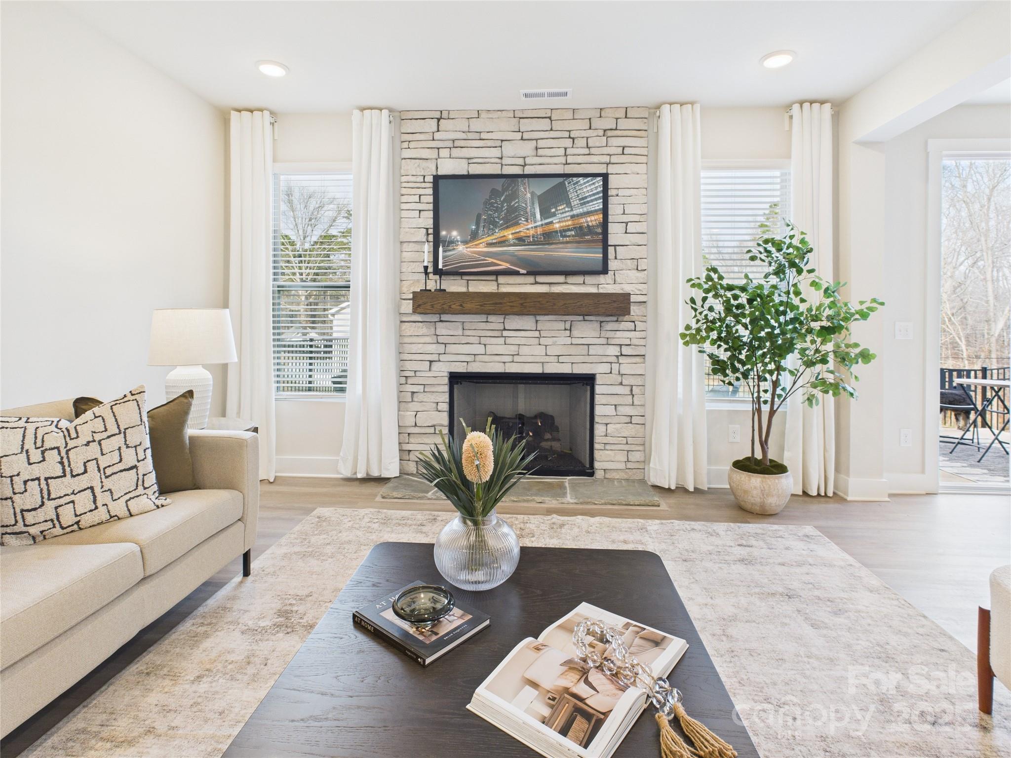 1704 Coral Bark Lane Unit: 19