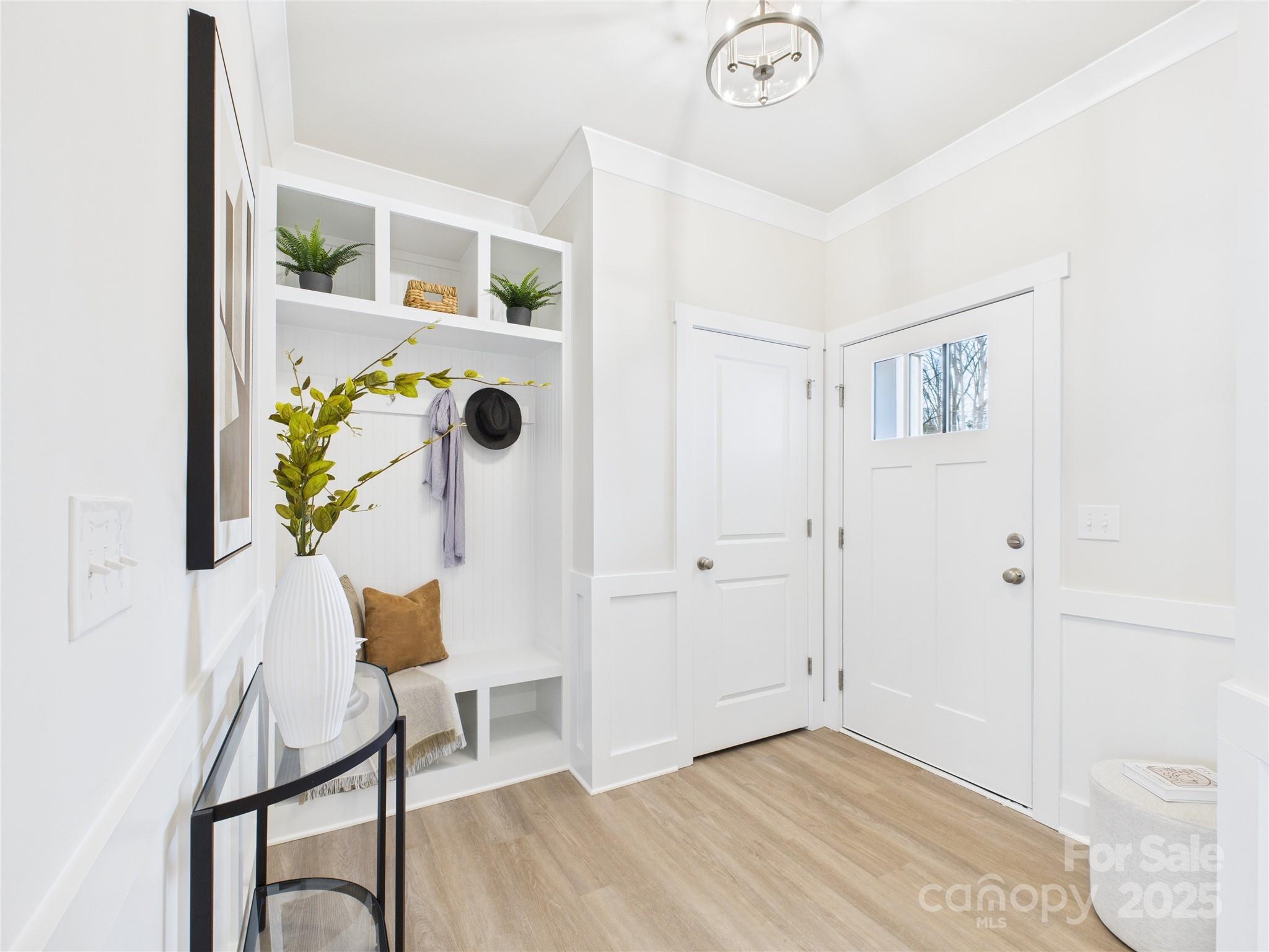 1704 Coral Bark Lane Unit: 19