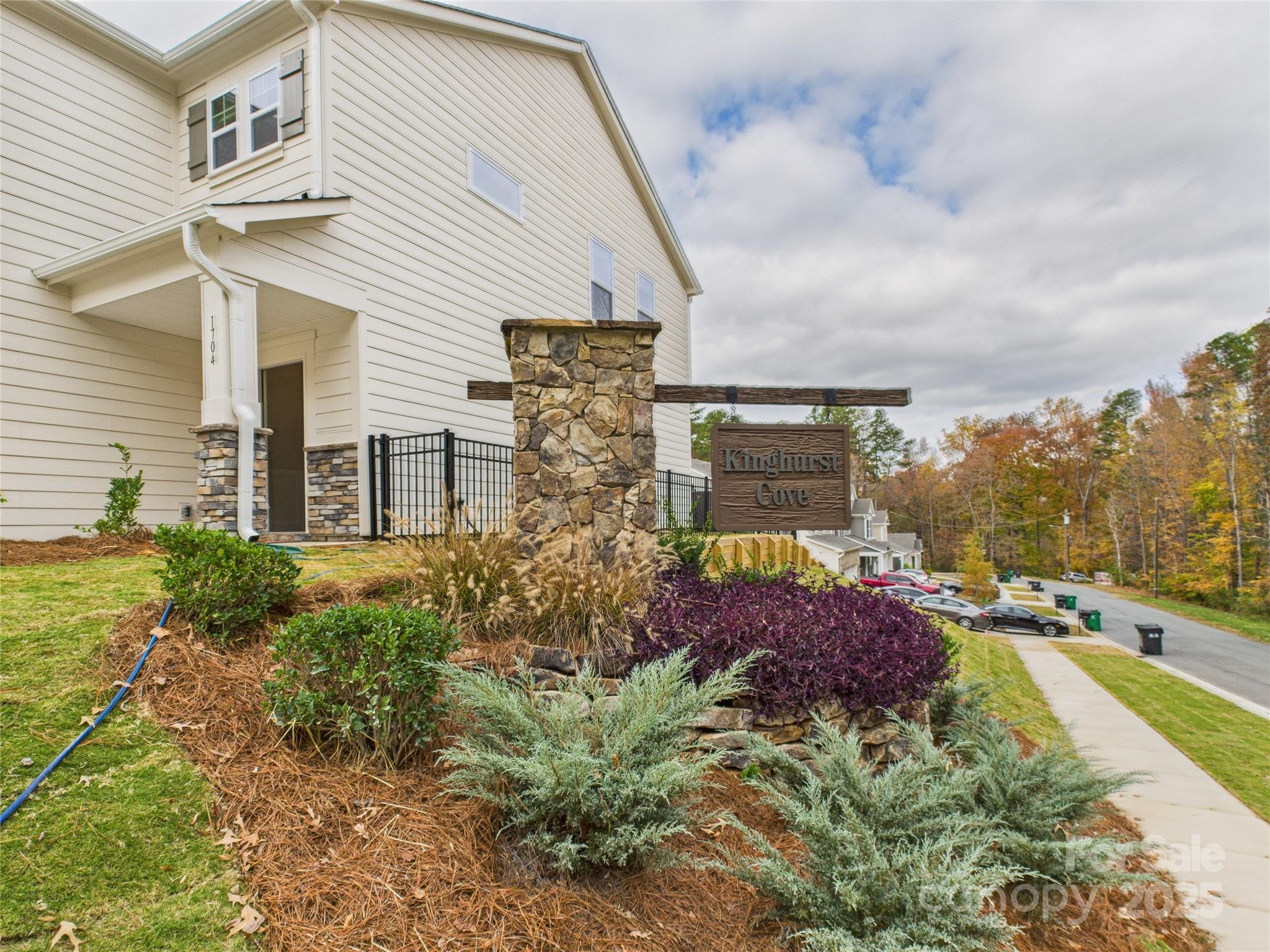 1704 Coral Bark Lane Unit: 19