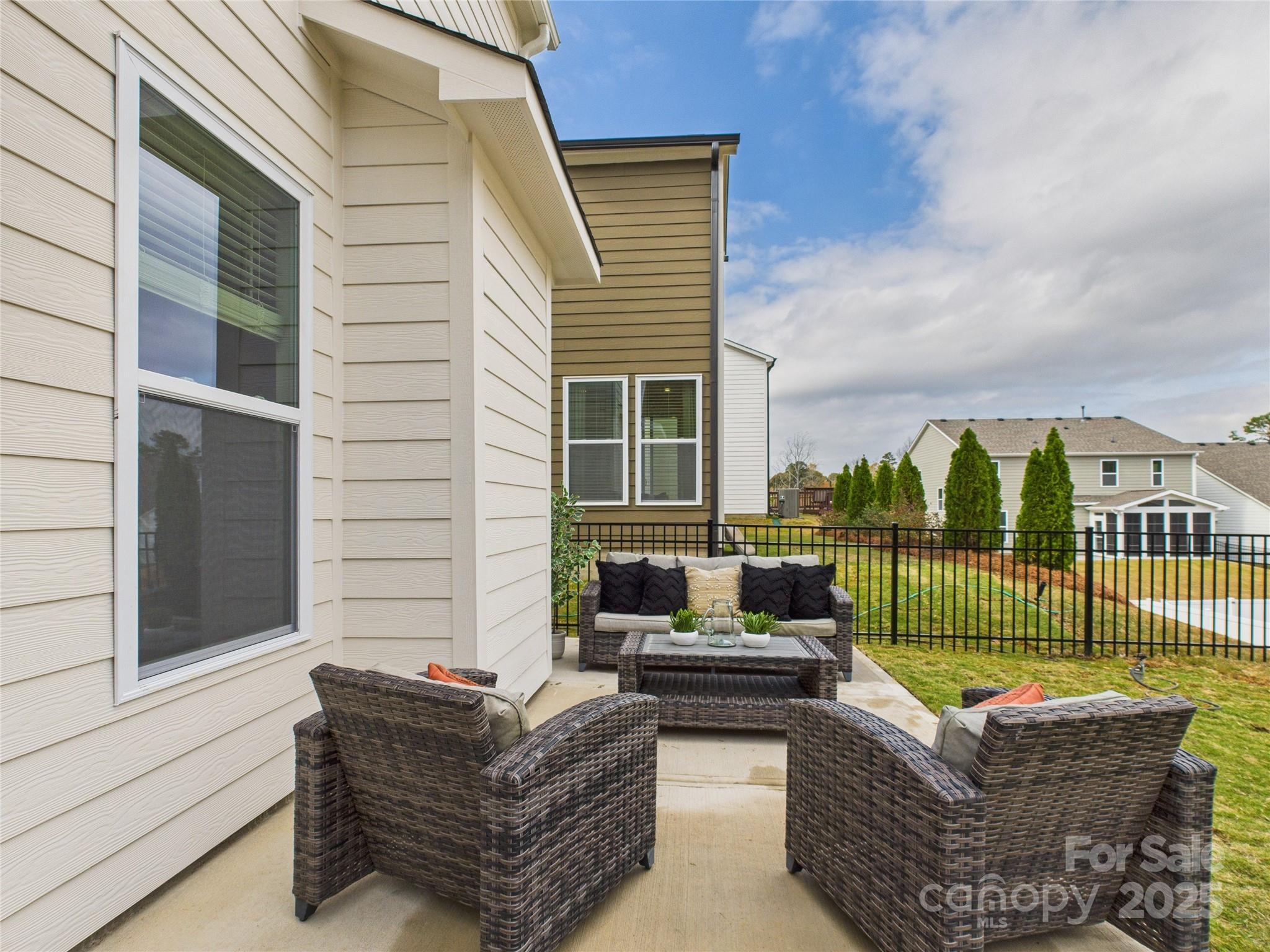 1704 Coral Bark Lane Unit: 19
