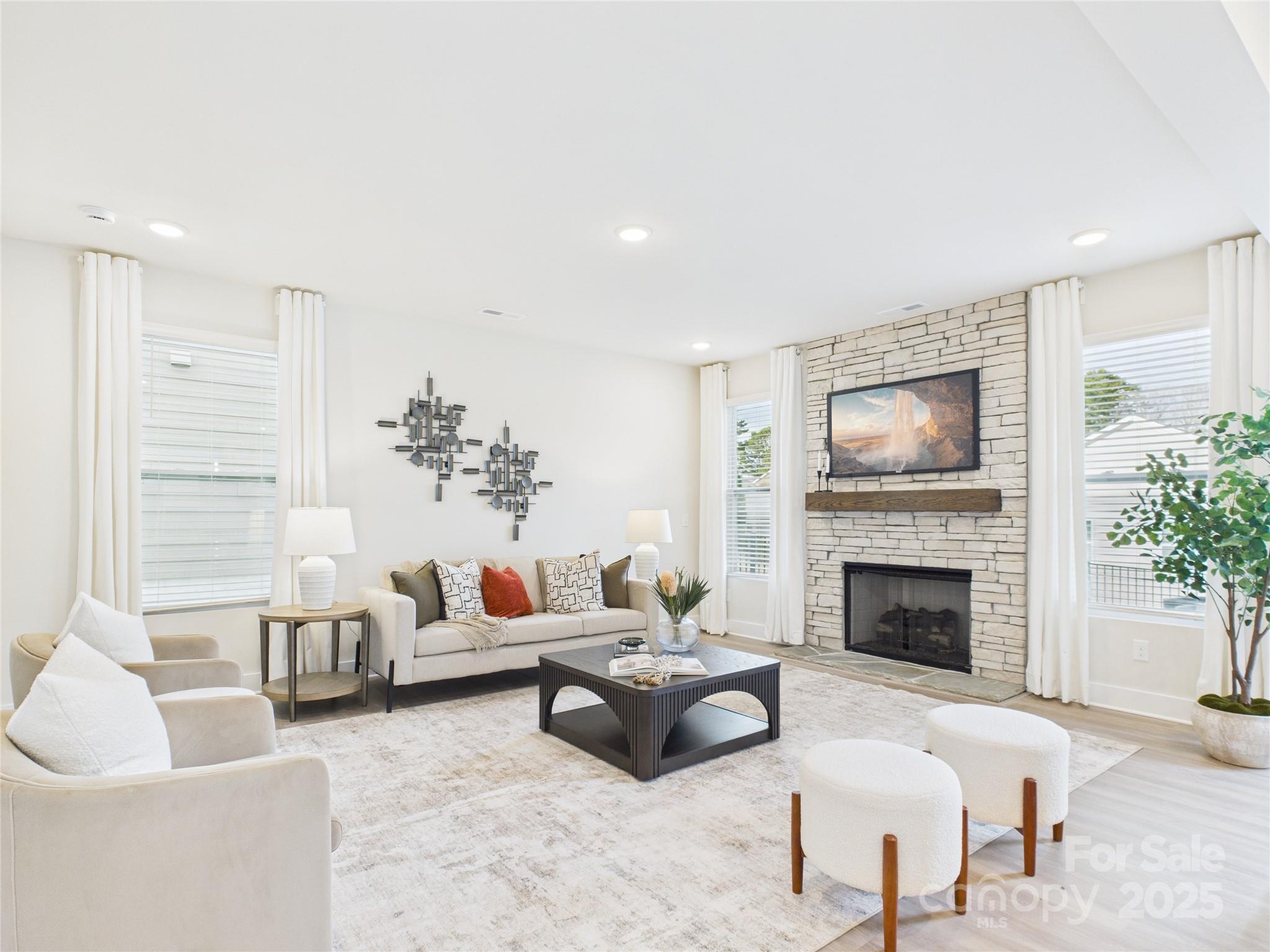 1704 Coral Bark Lane Unit: 19