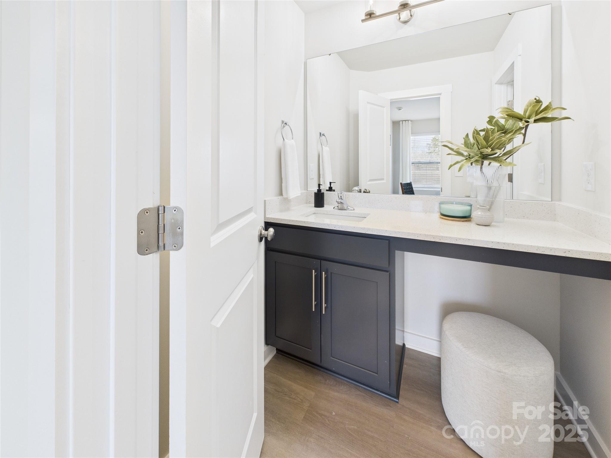 1704 Coral Bark Lane Unit: 19