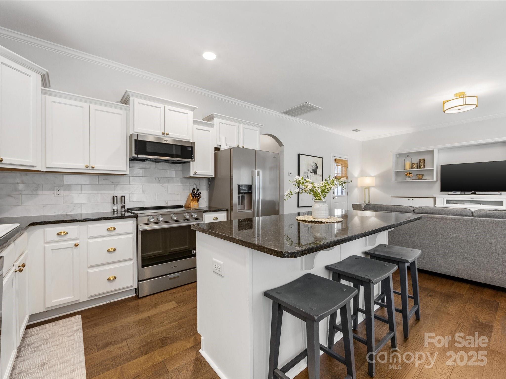 4303 Patriots Hill Road