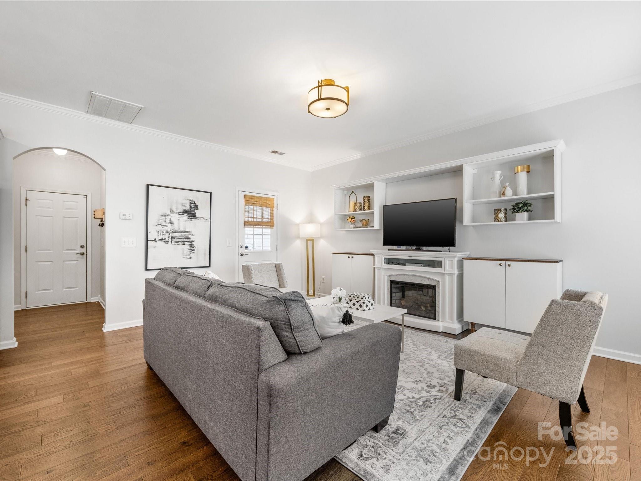 4303 Patriots Hill Road