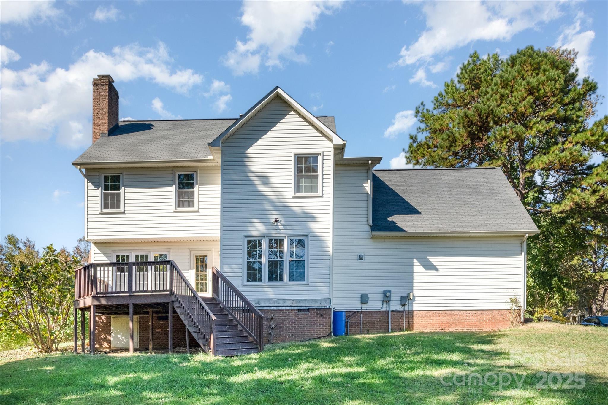 417 Vincent Court