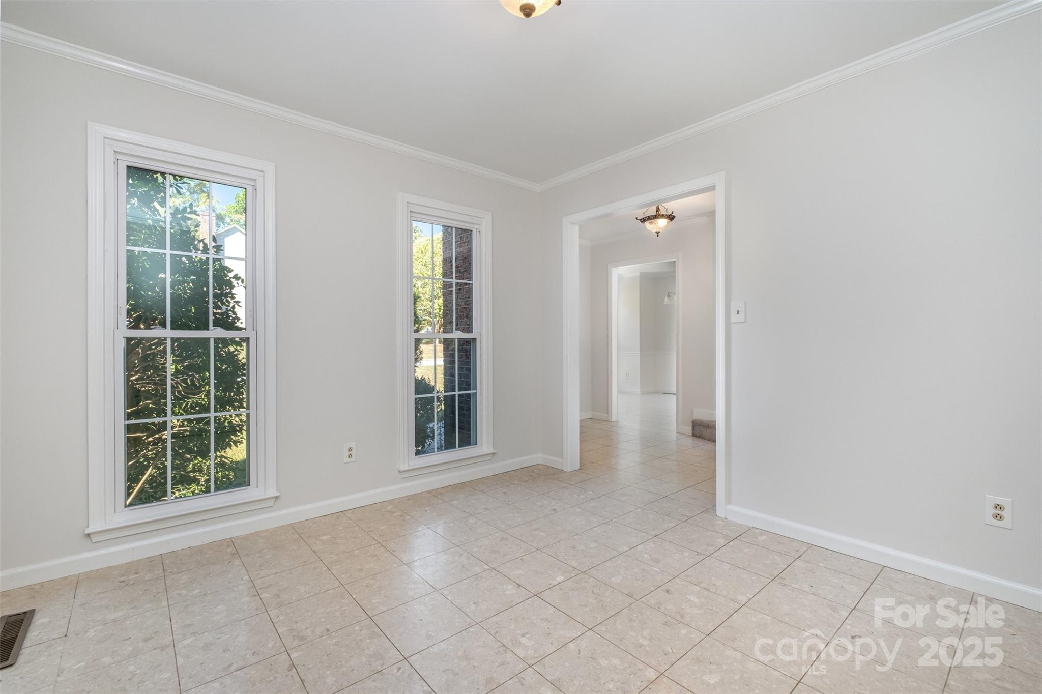417 Vincent Court