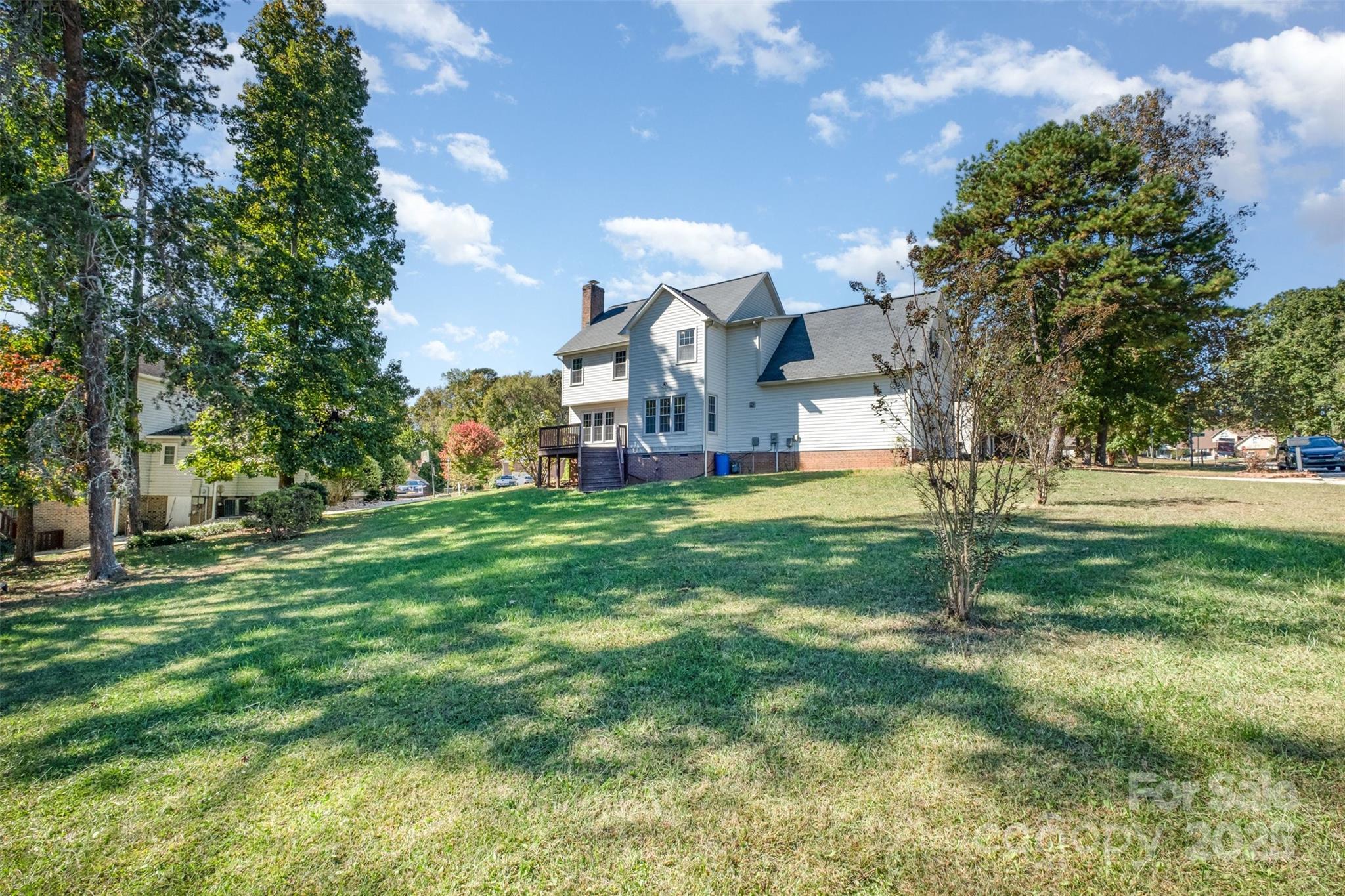 417 Vincent Court