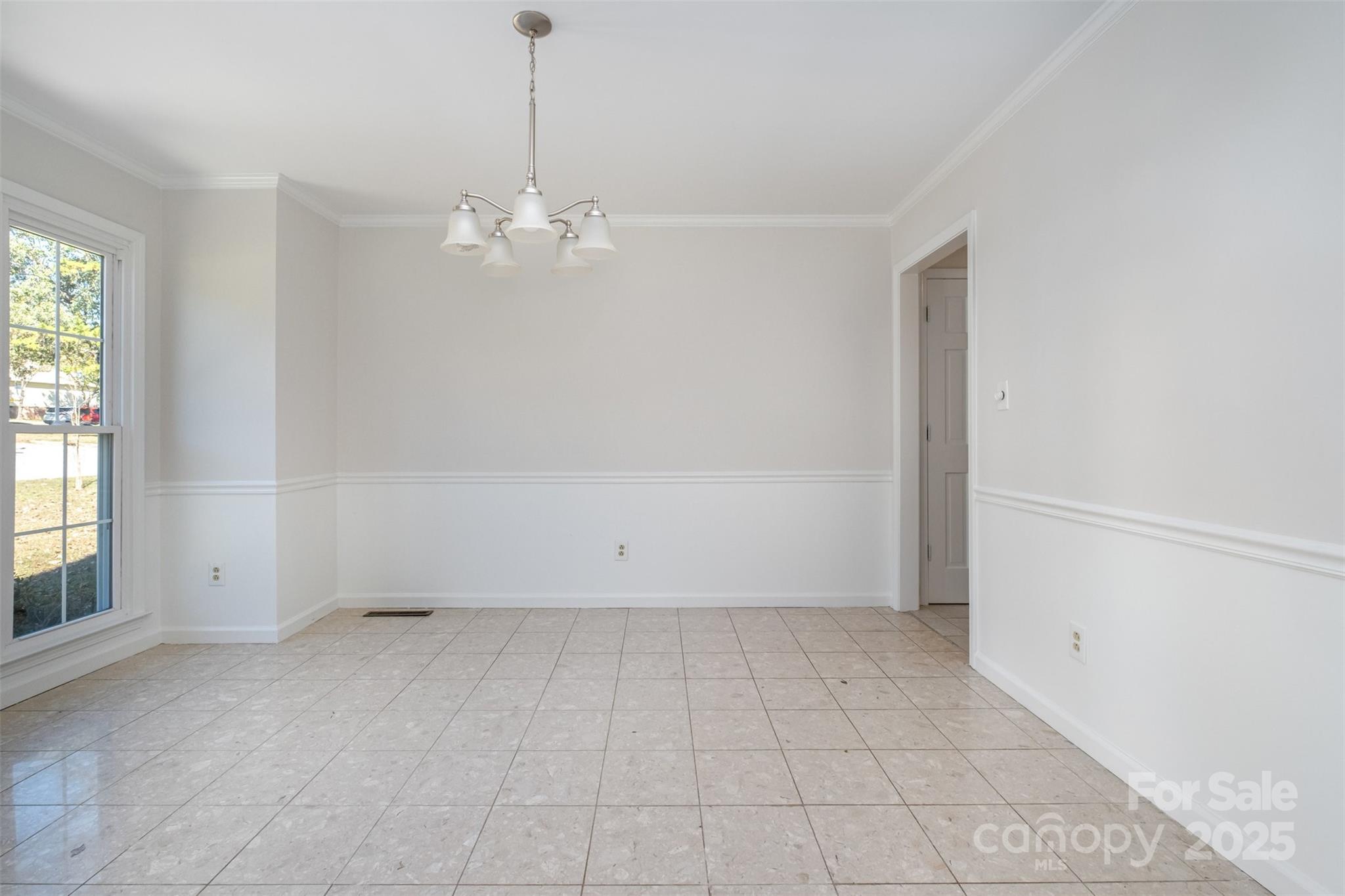 417 Vincent Court