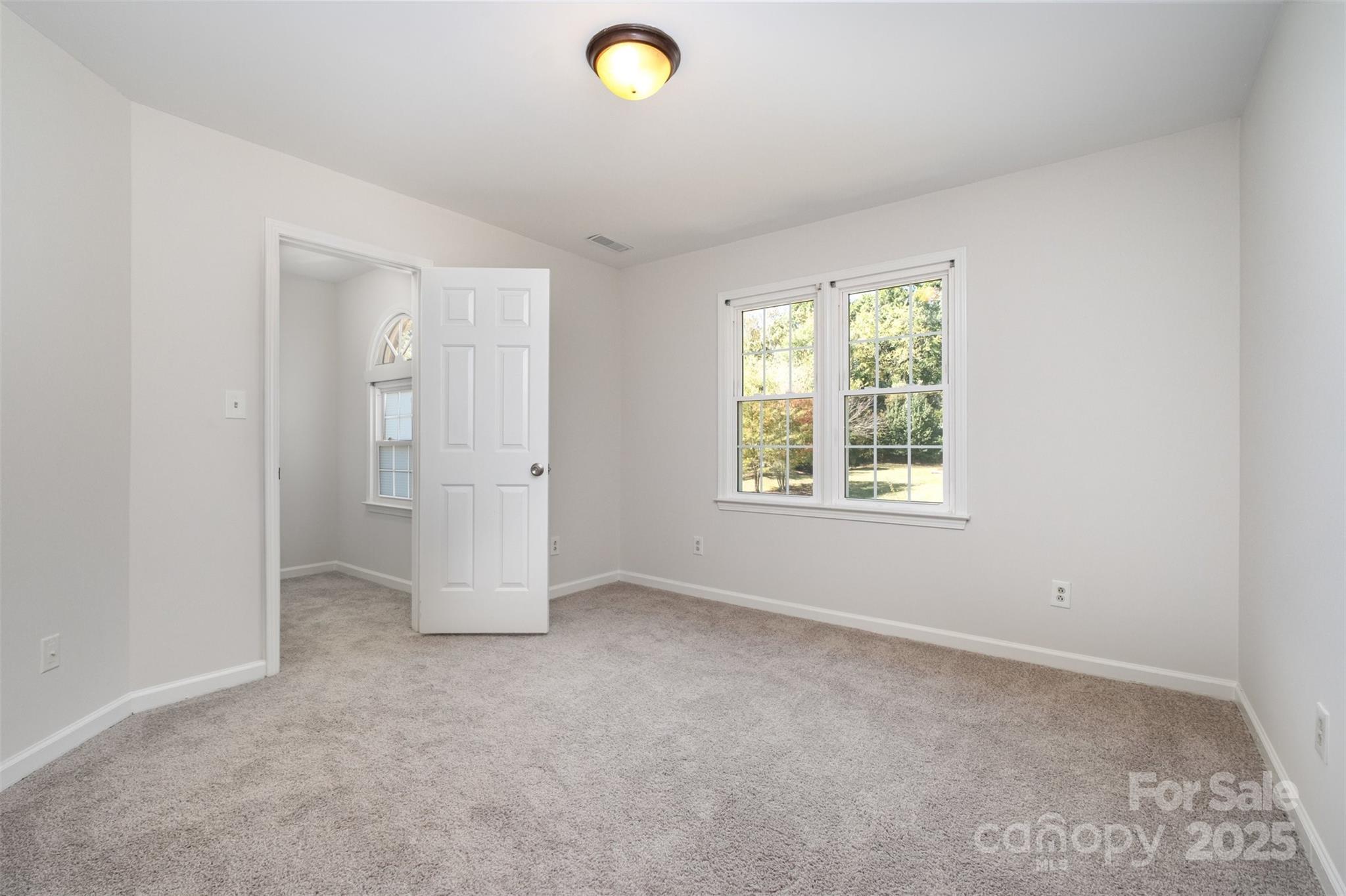 417 Vincent Court
