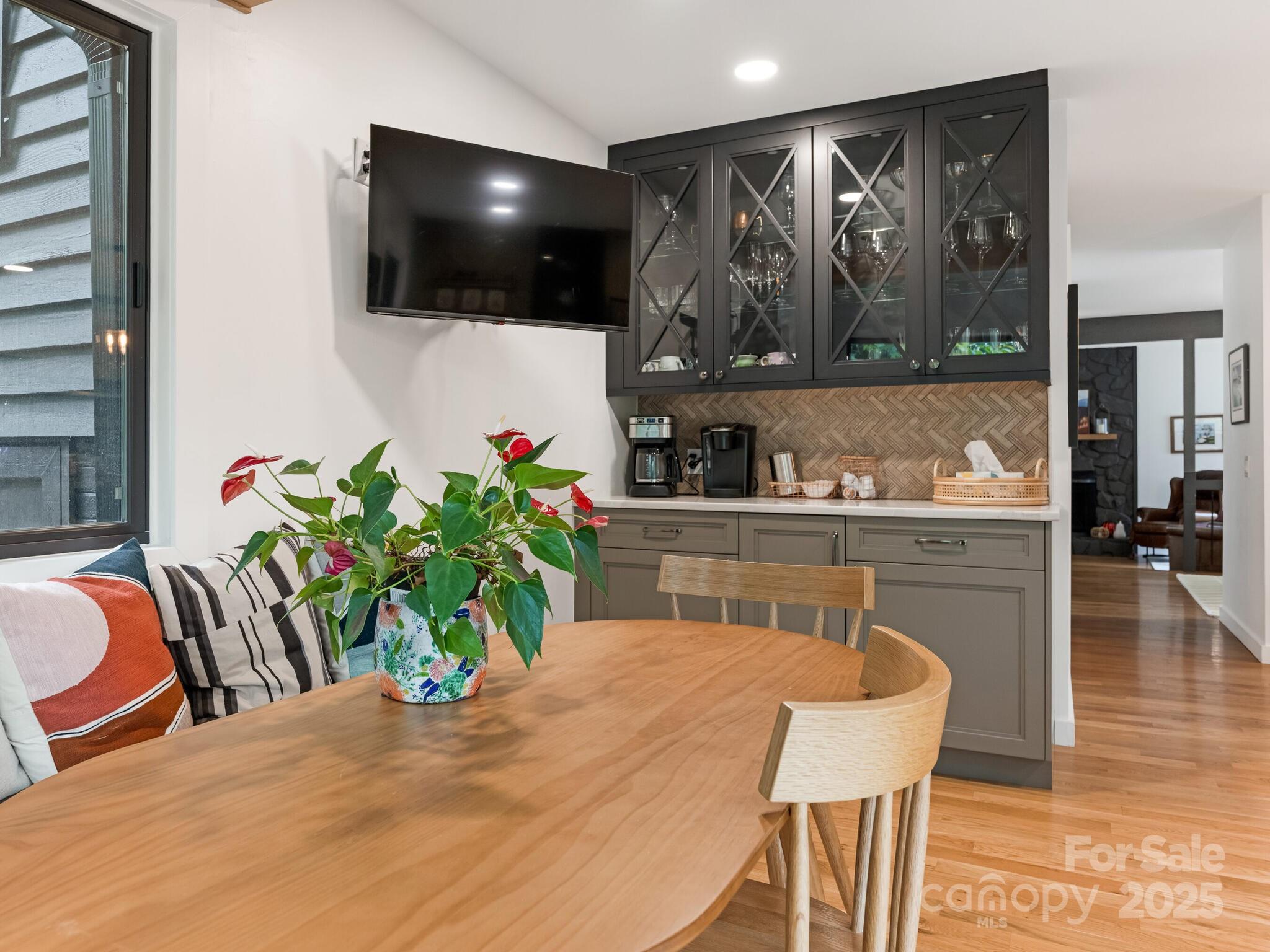 132 Creek Valley Drive