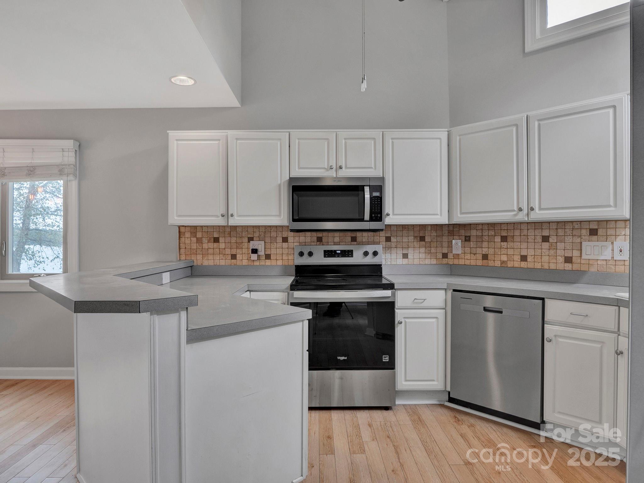 14043 Queens Harbor Road