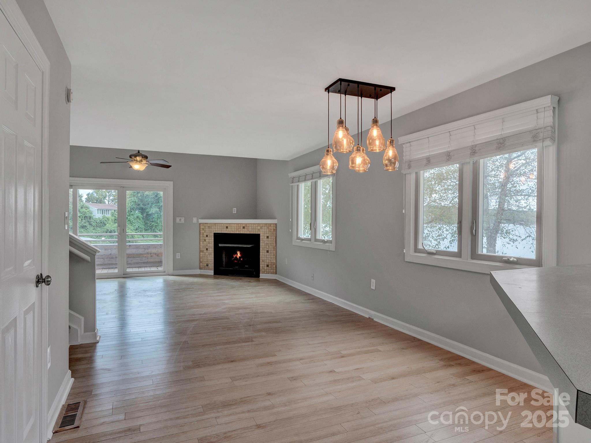 14043 Queens Harbor Road