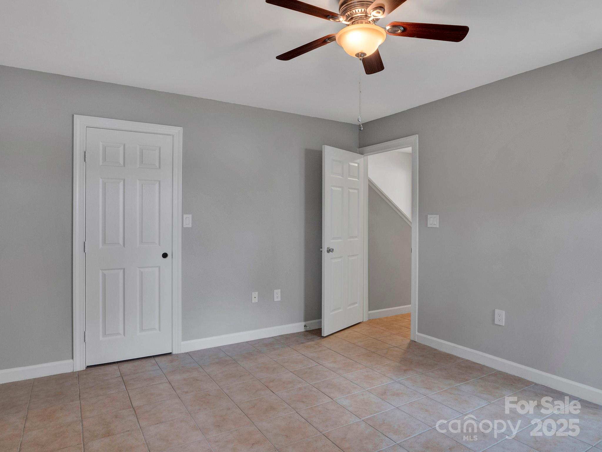 14043 Queens Harbor Road