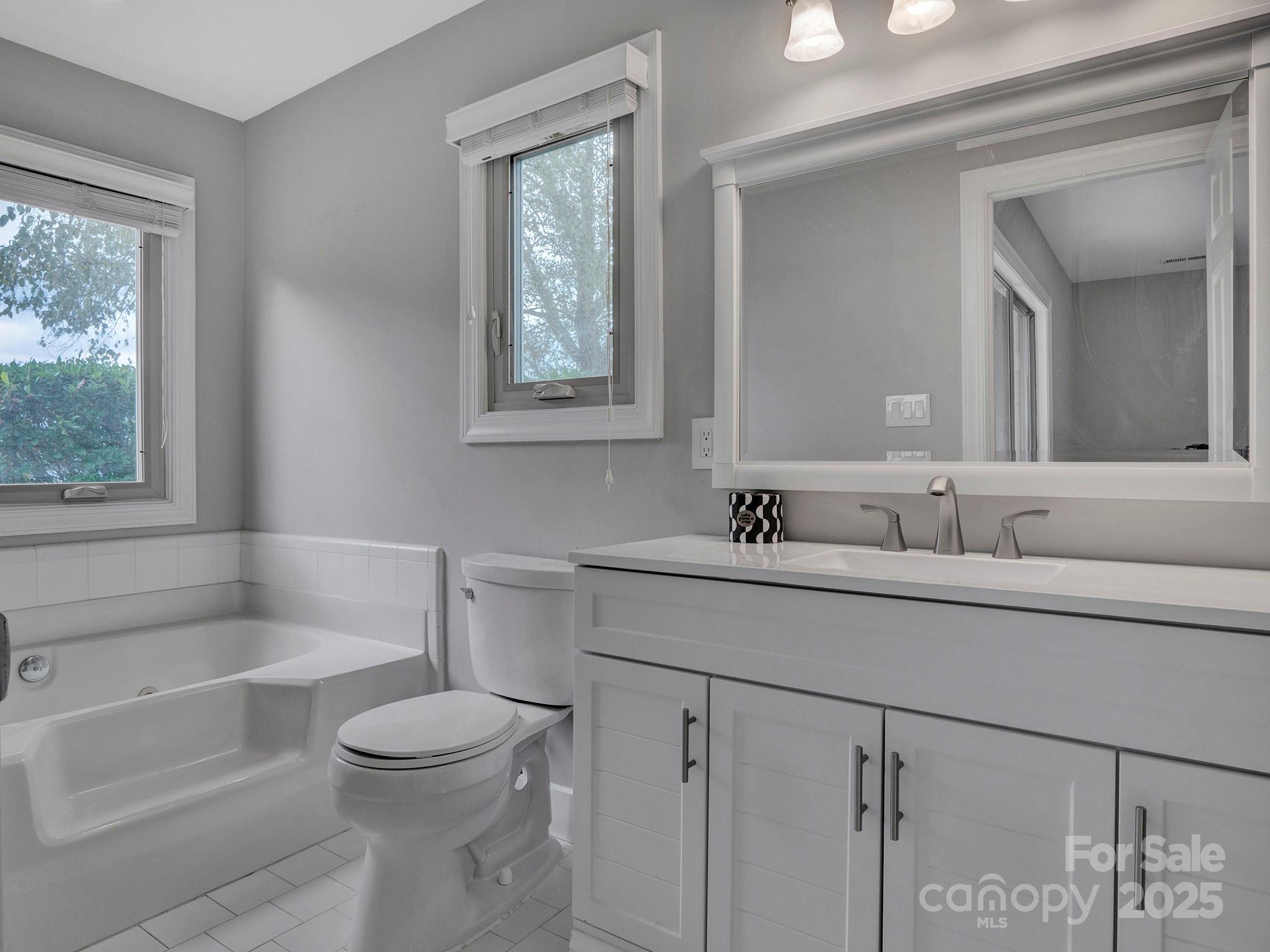 14043 Queens Harbor Road