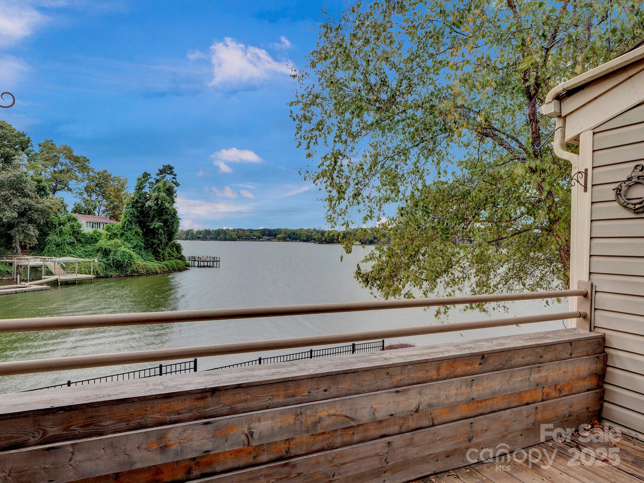 14043 Queens Harbor Road