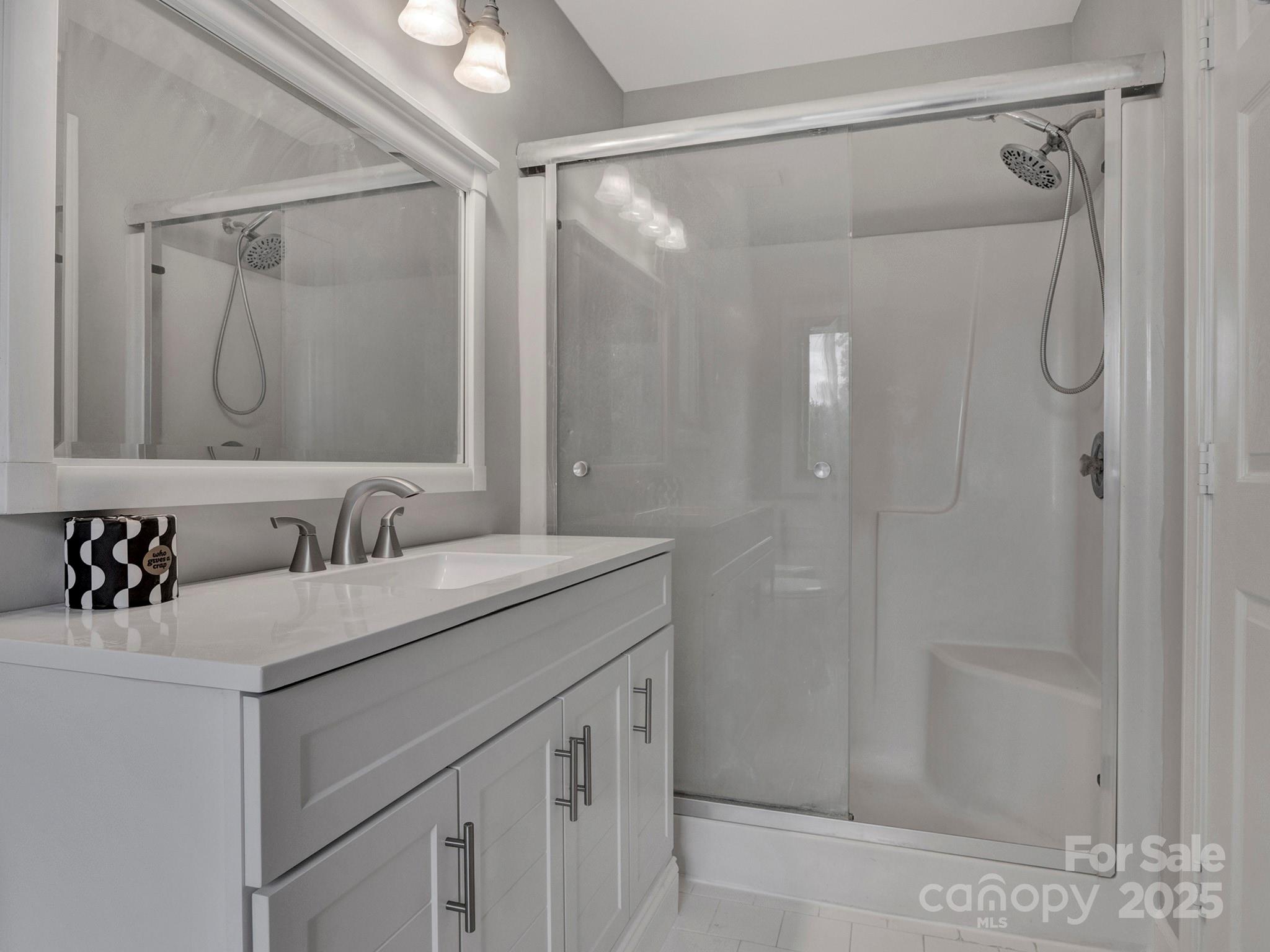 14043 Queens Harbor Road