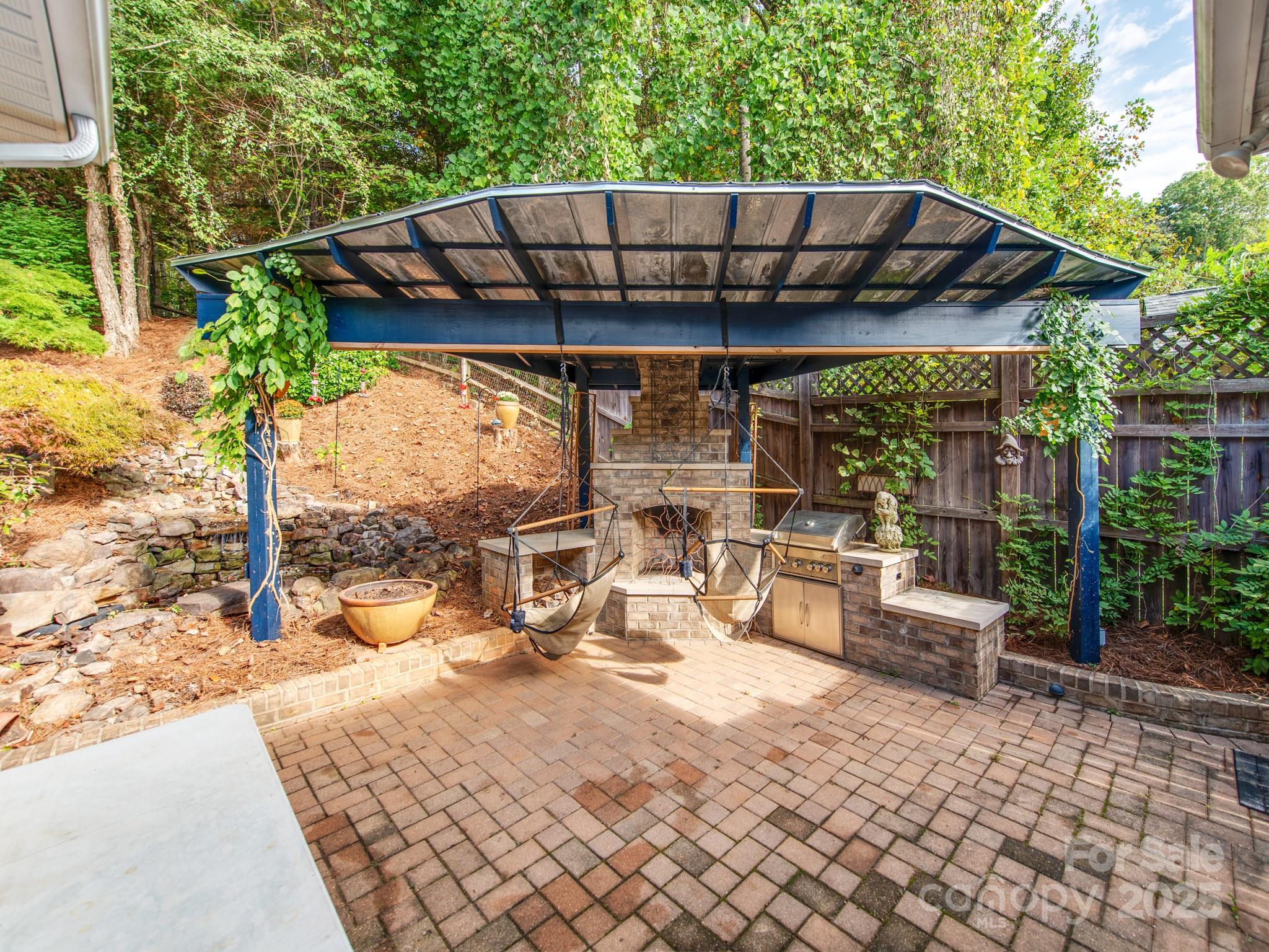 309 Brightwood Court SW