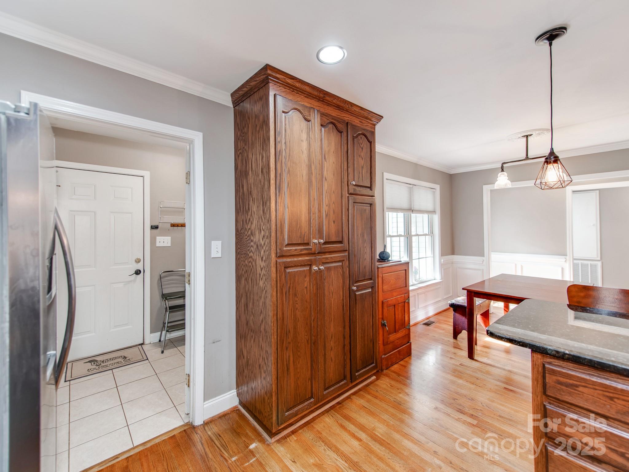 309 Brightwood Court SW