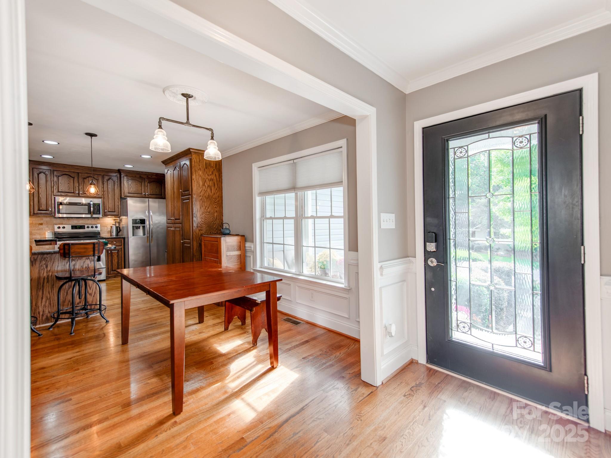 309 Brightwood Court SW