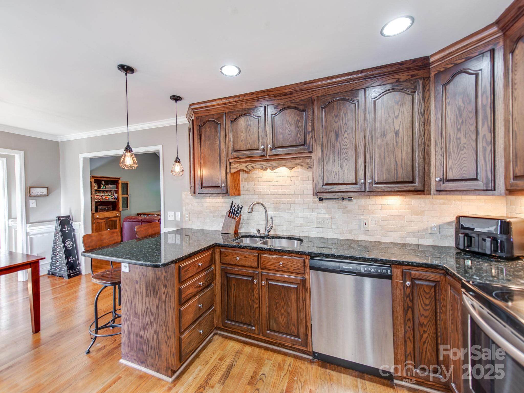 309 Brightwood Court SW