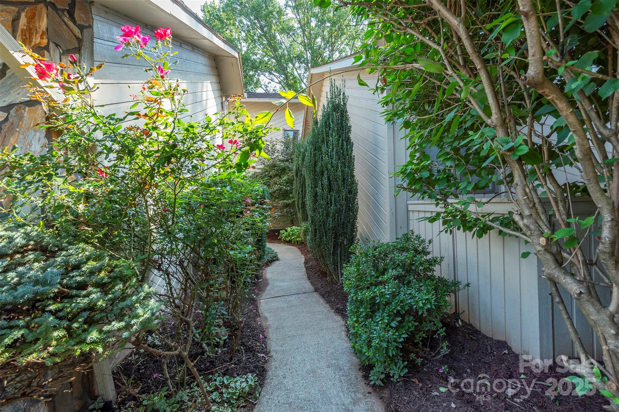 115 Clubwood Court