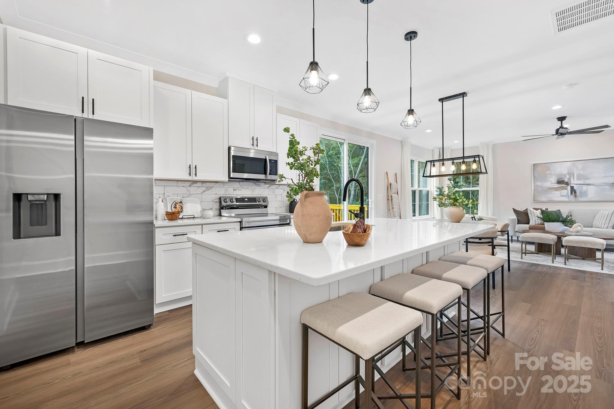 865 Old Farm Road Unit: L24