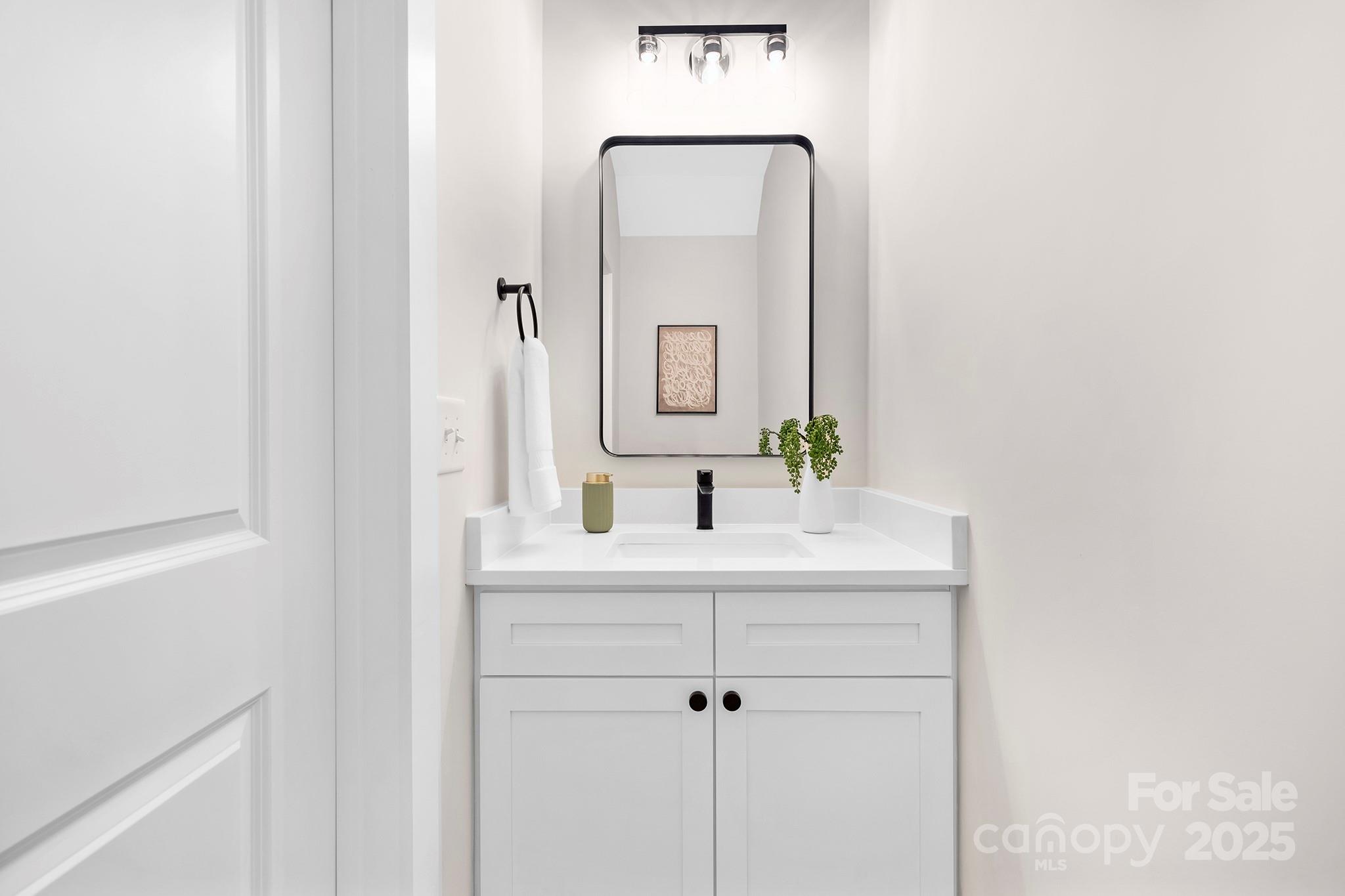 865 Old Farm Road Unit: L24