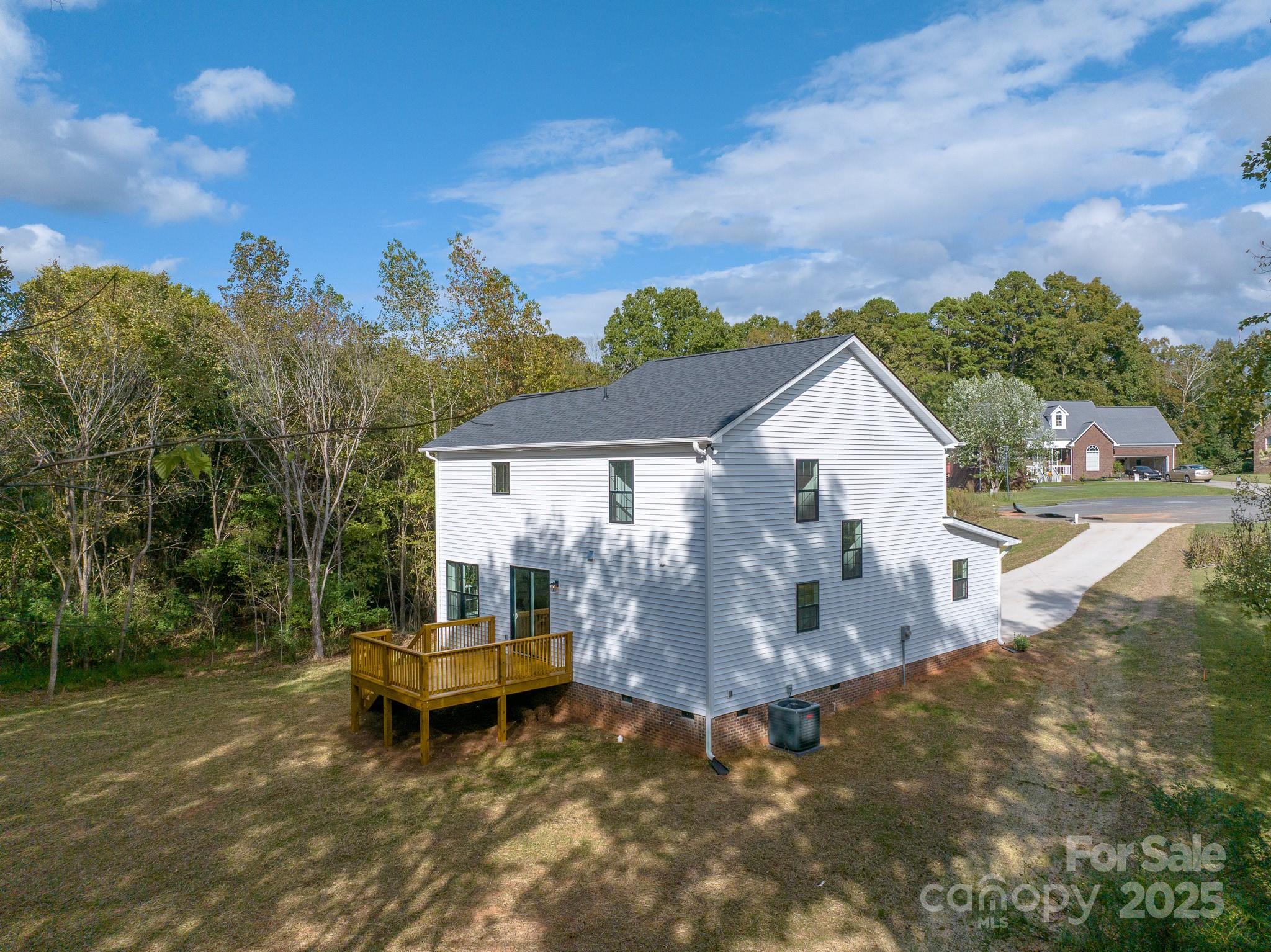 865 Old Farm Road Unit: L24