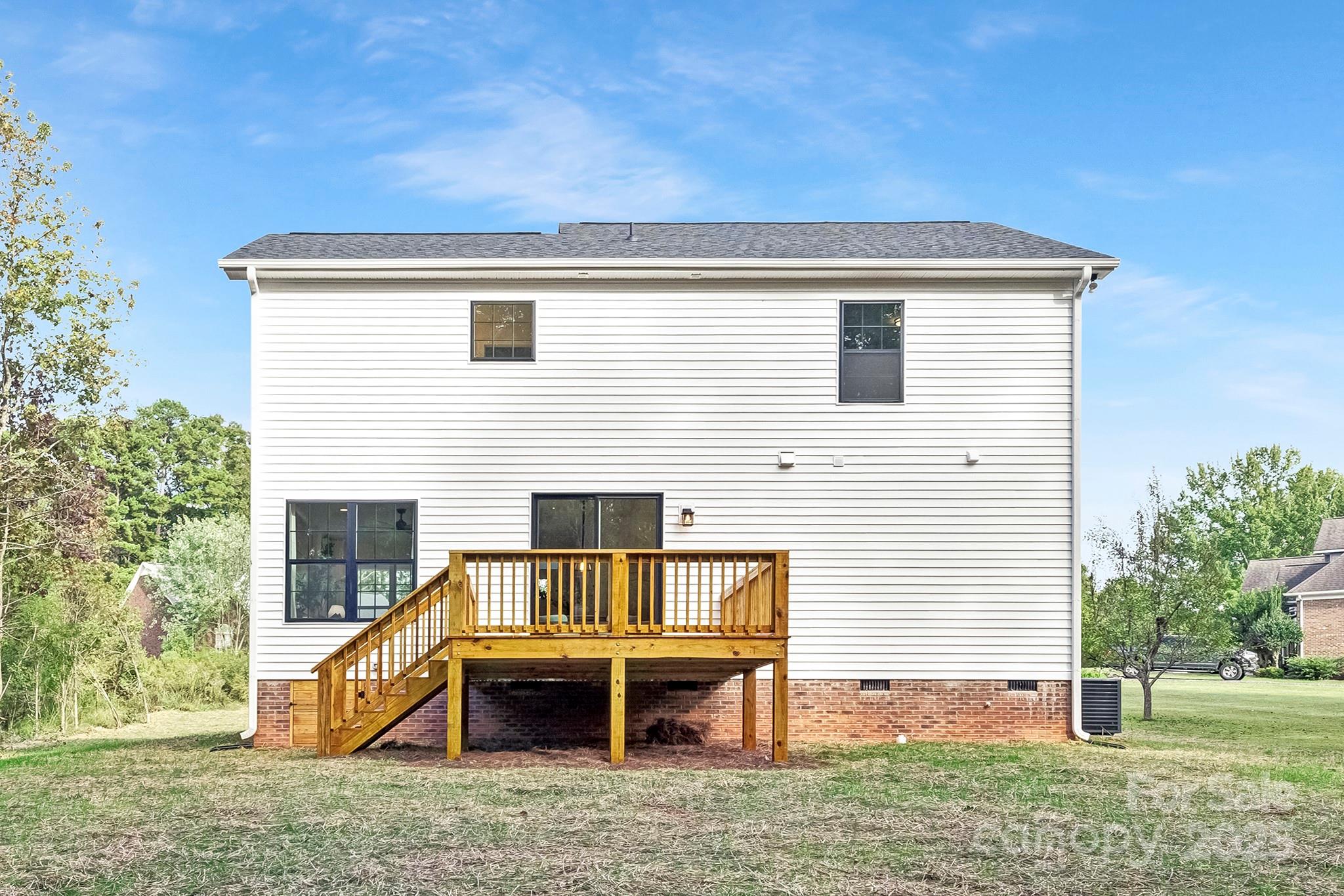 865 Old Farm Road Unit: L24