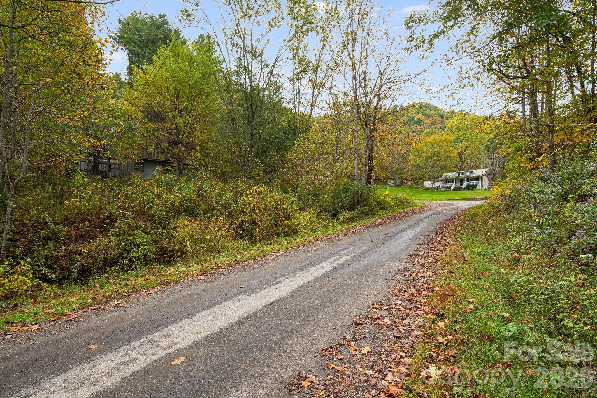 211 Evergreen Road