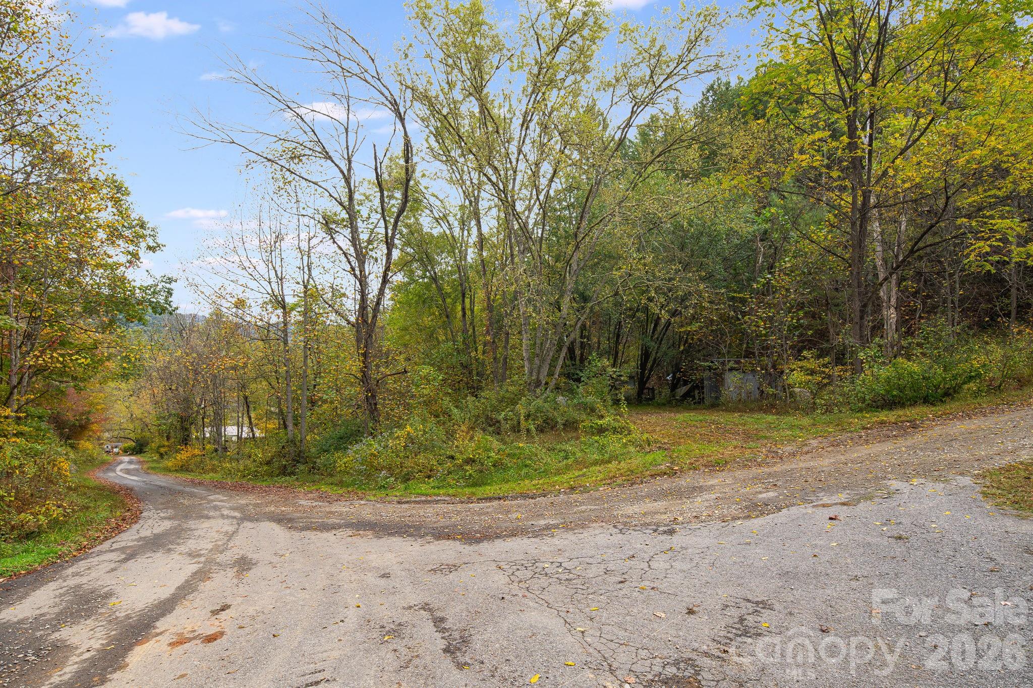 211 Evergreen Road