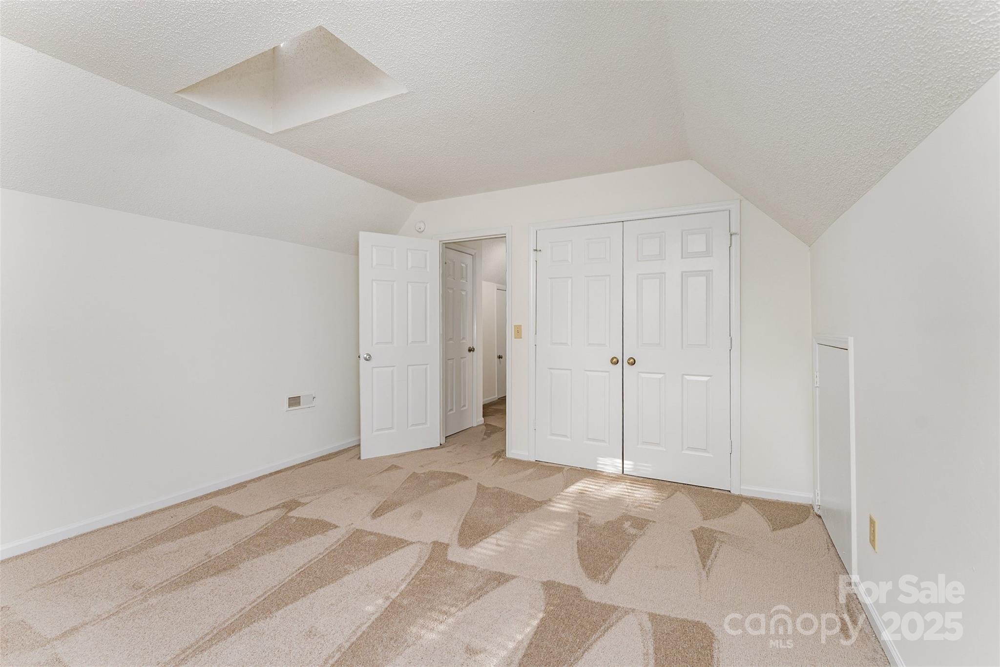 2319 Oak Leigh Drive