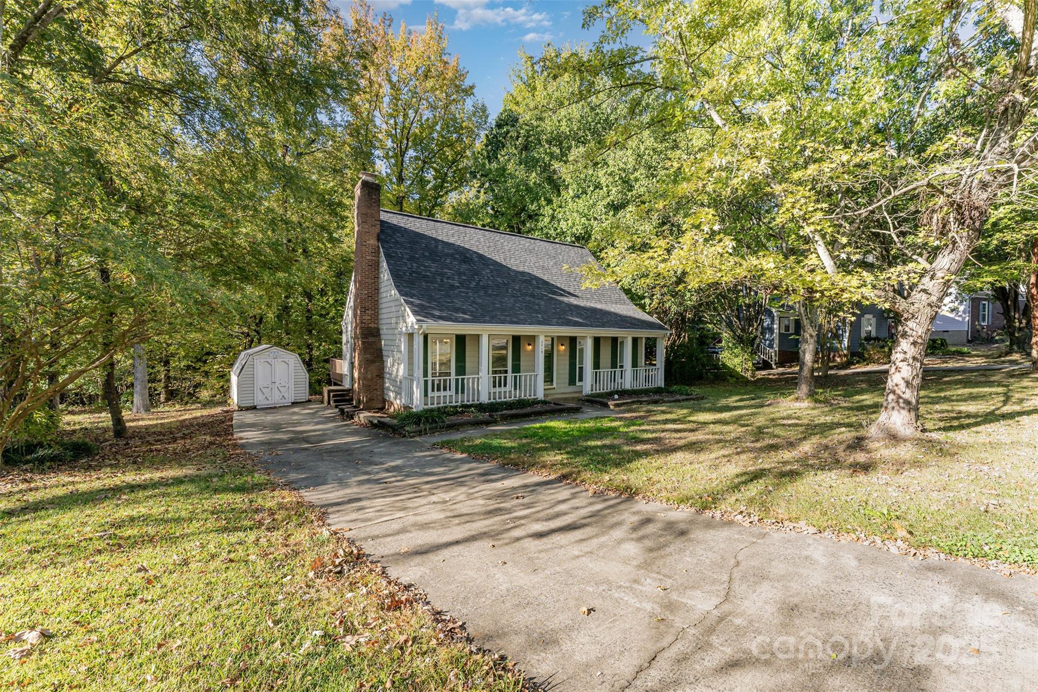 2319 Oak Leigh Drive